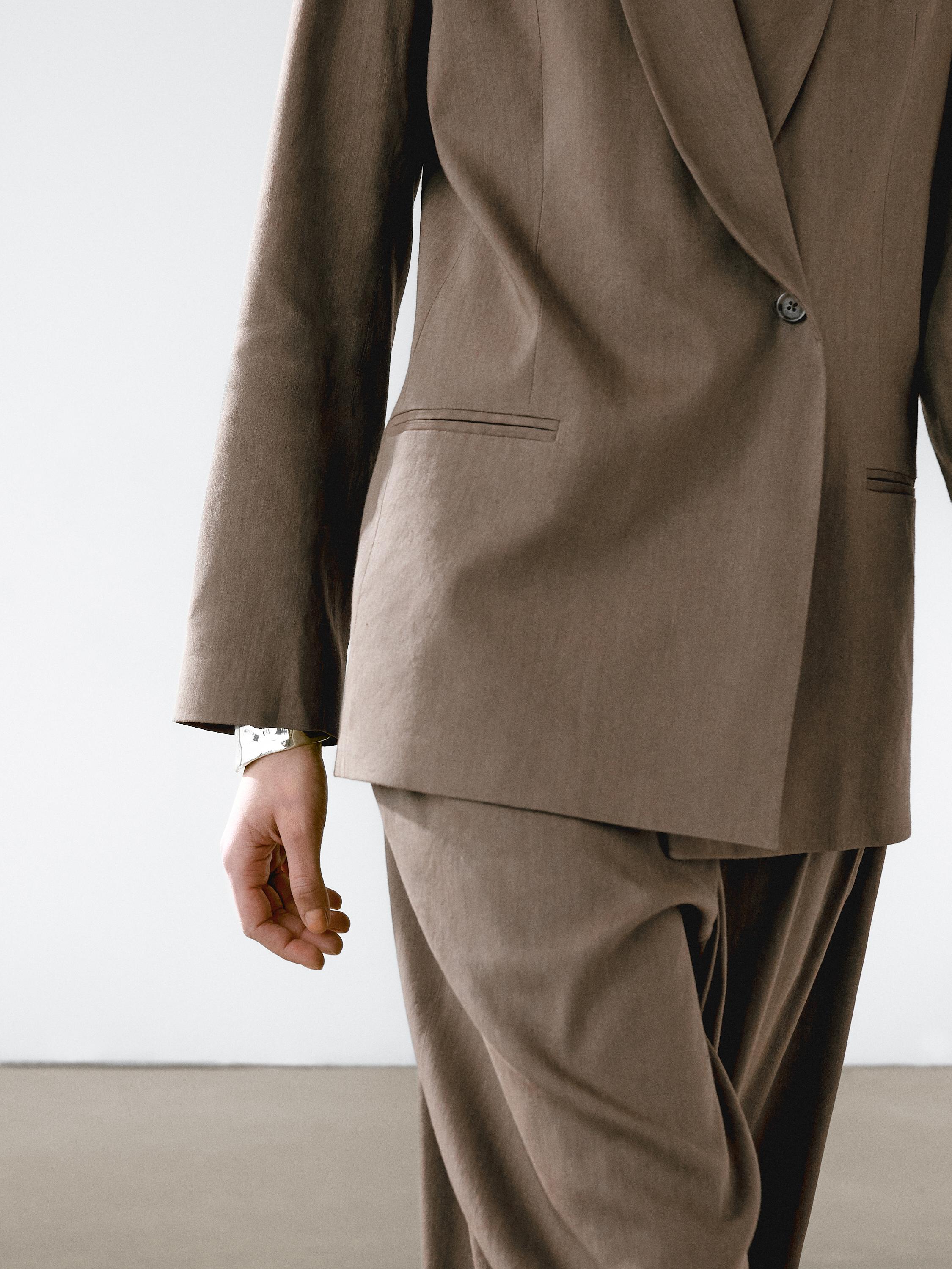 Blazer à col smoking en lin mélangé