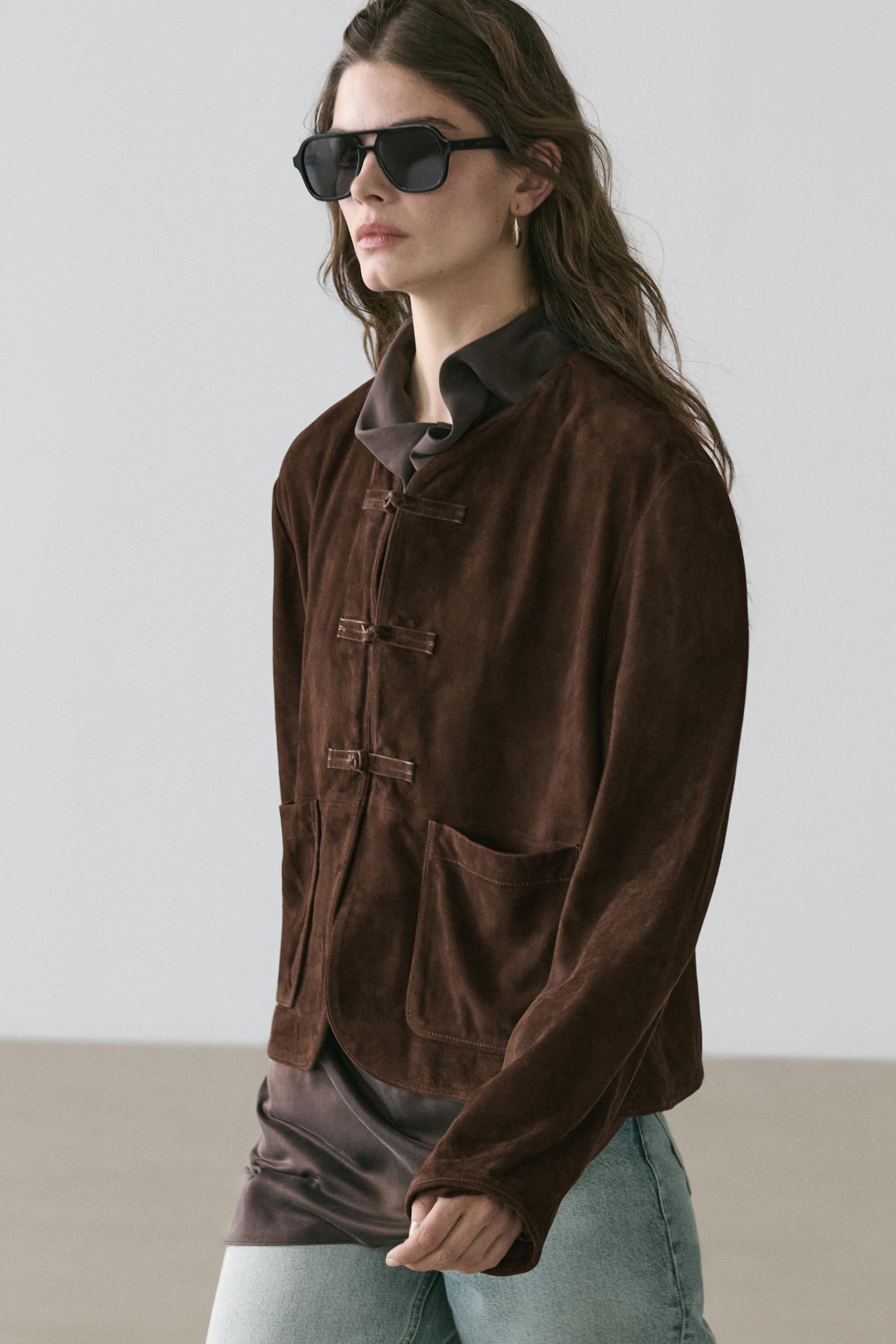 Short suede leather jacket — BROWN