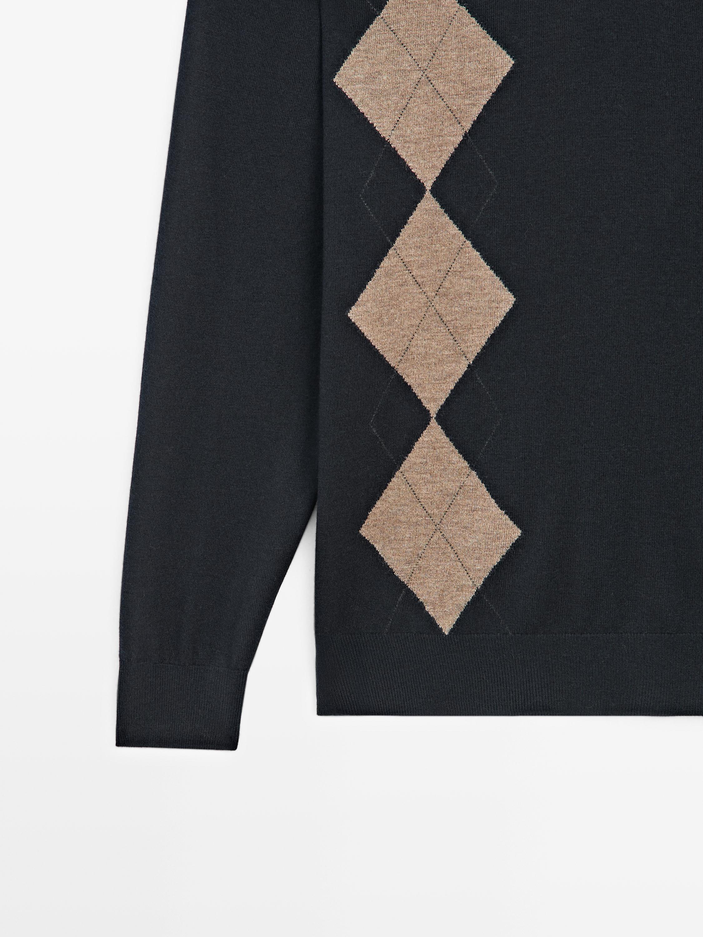 Wool blend argyle knit polo sweater — NAVY BLUE
