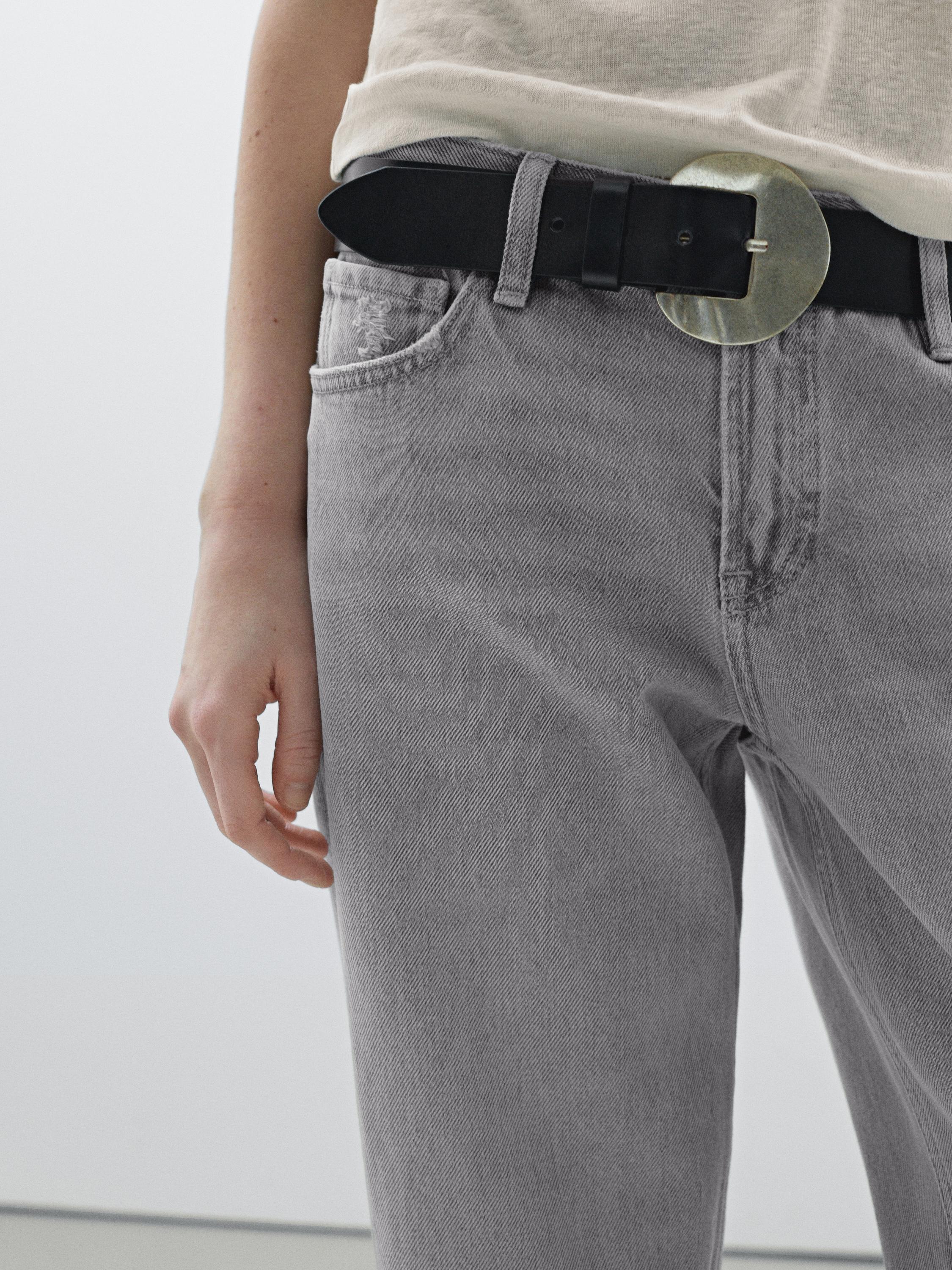 Low-rise straight-leg jeans