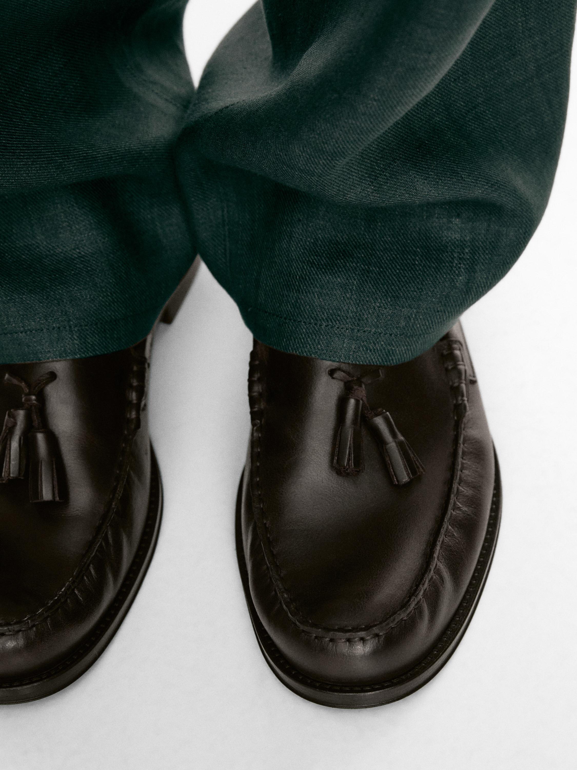 Soft oiled leather loafers with tassels — TAN