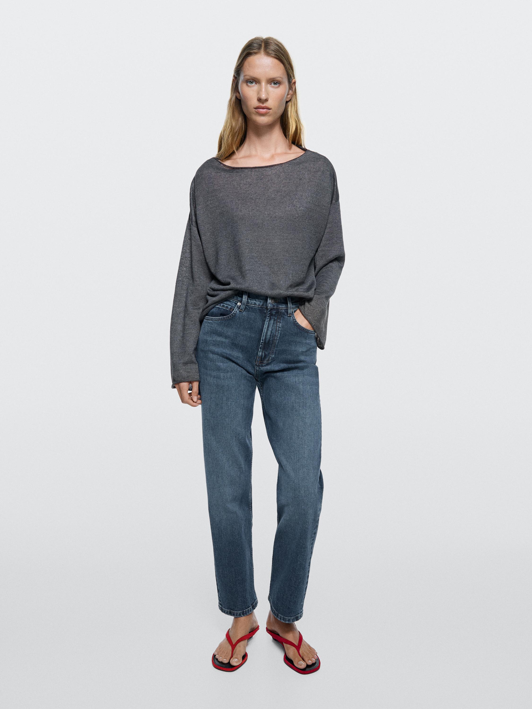 Mid-rise straight-leg jeans