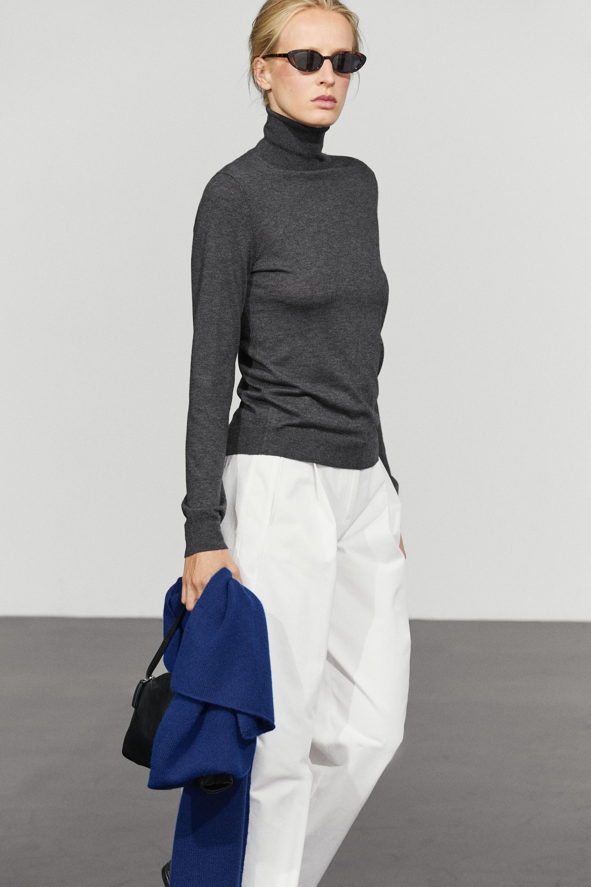 Wool-blend turtleneck knit sweater — GREY