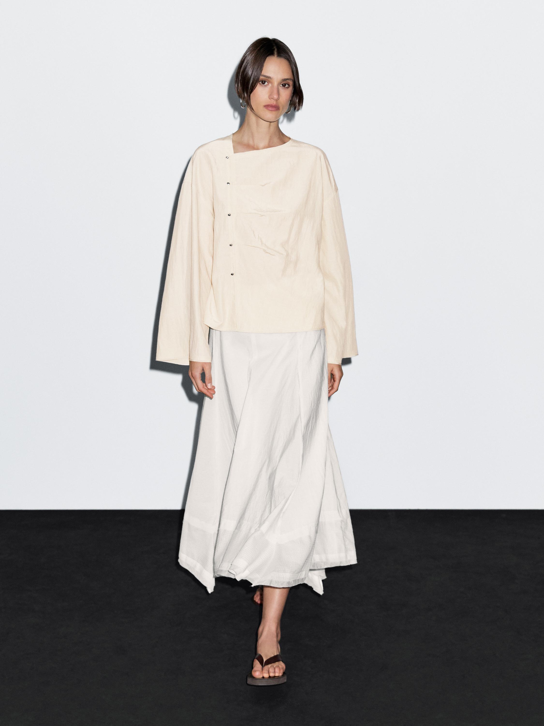 Blusa manga larga botonadura lateral