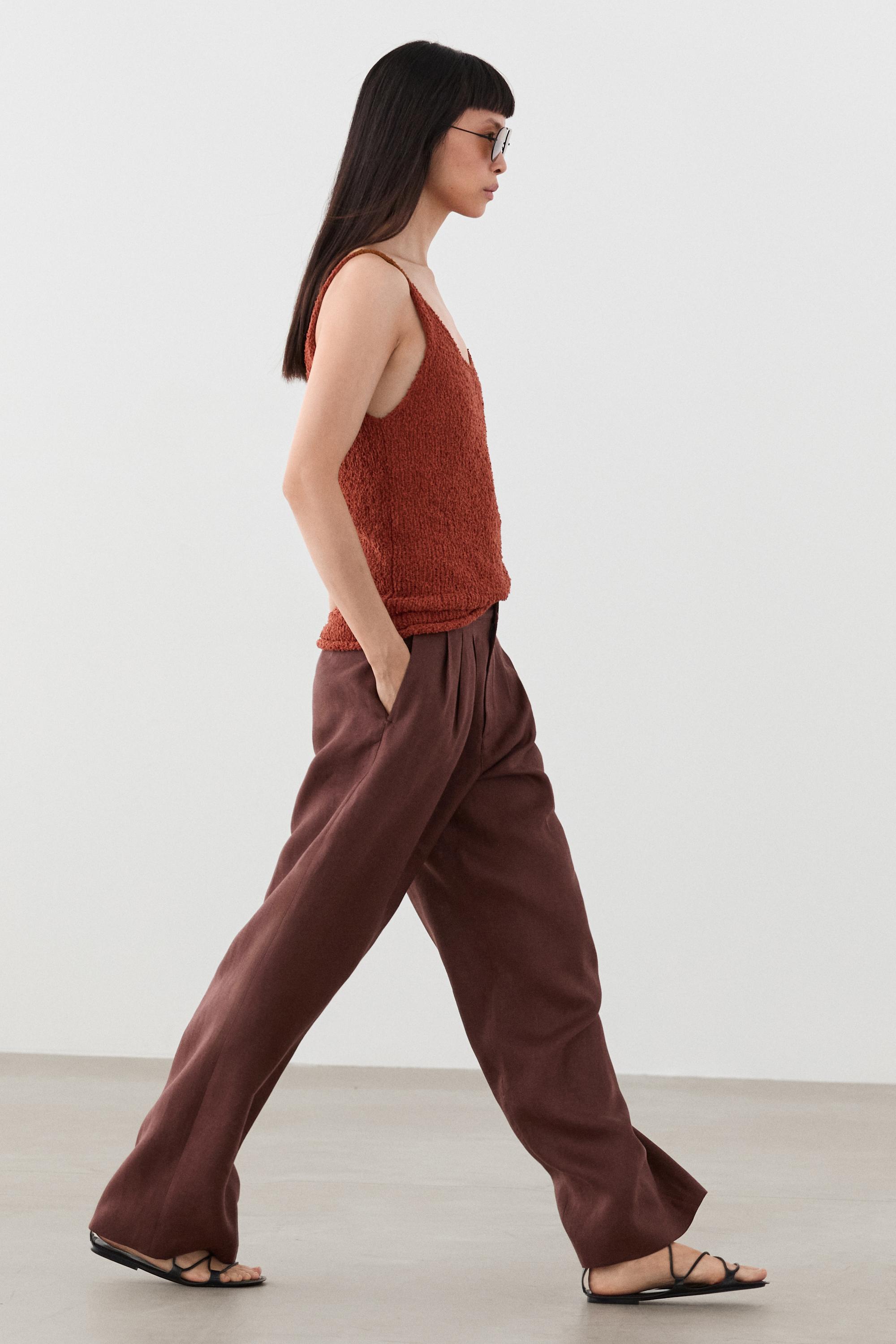 Wide-leg pleated linen trousers — TERRA COTA