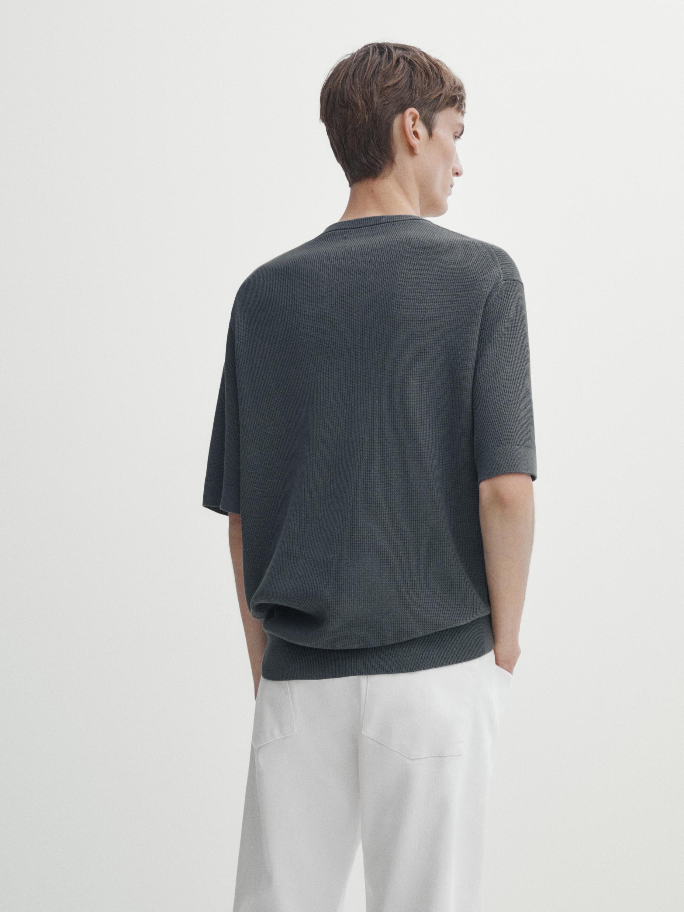 تيشيرت محاك قطن بأكمام قصيرة