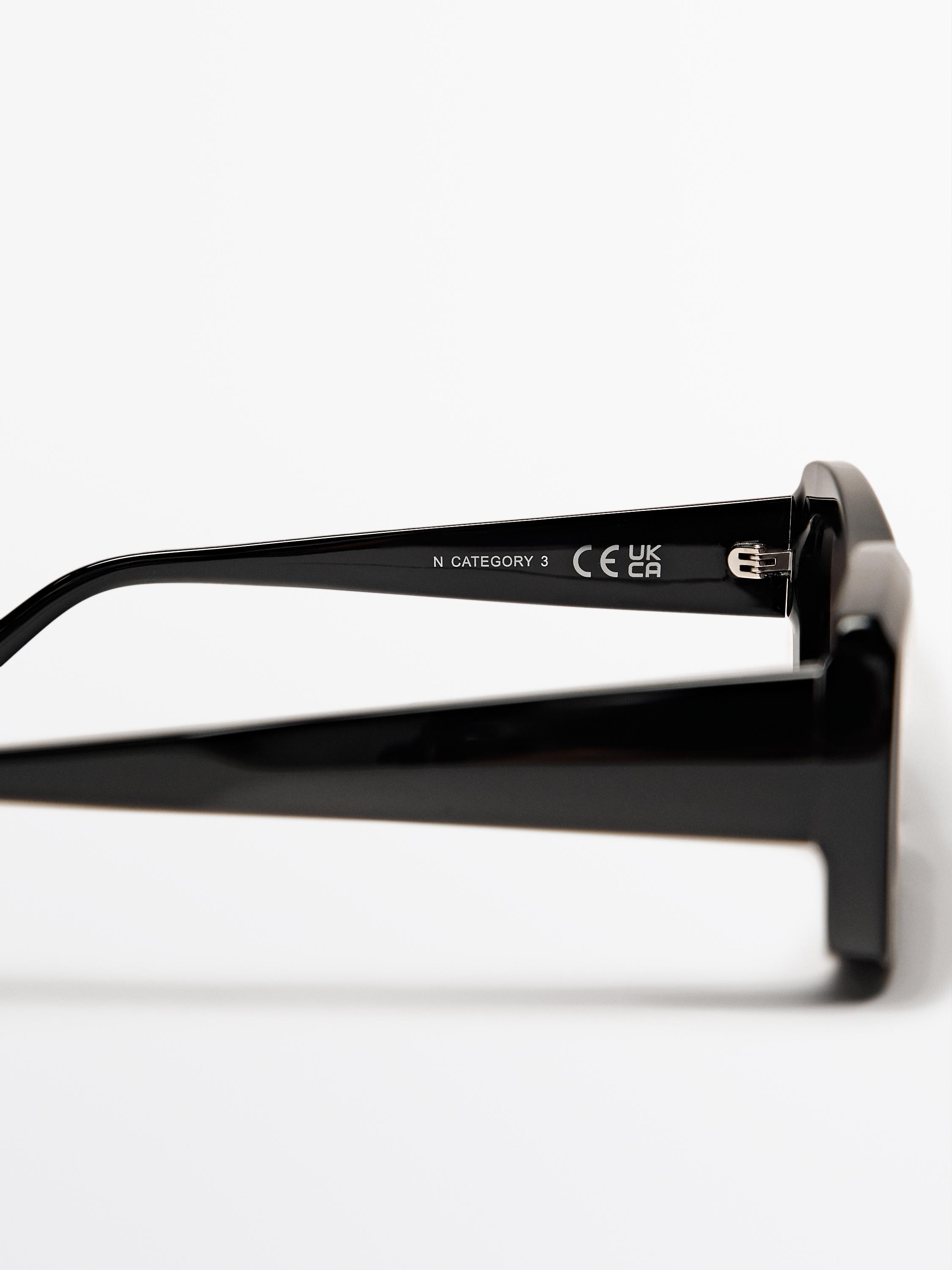Rectangular sunglasses