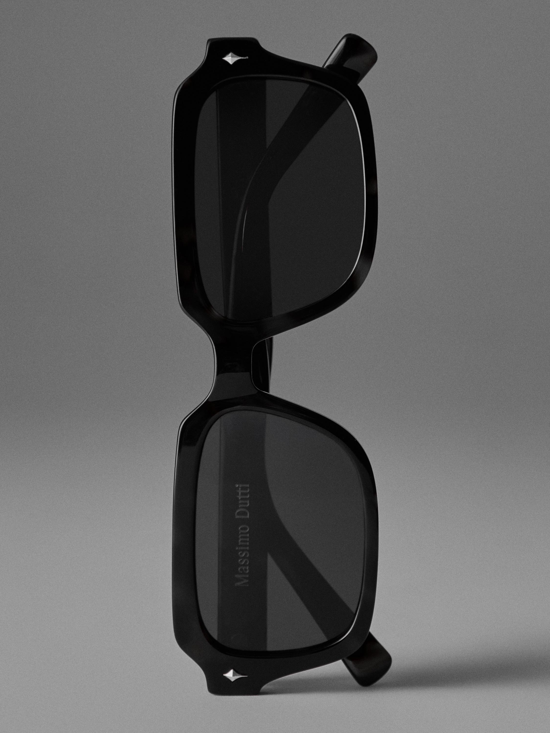 Rectangular sunglasses — BLACK