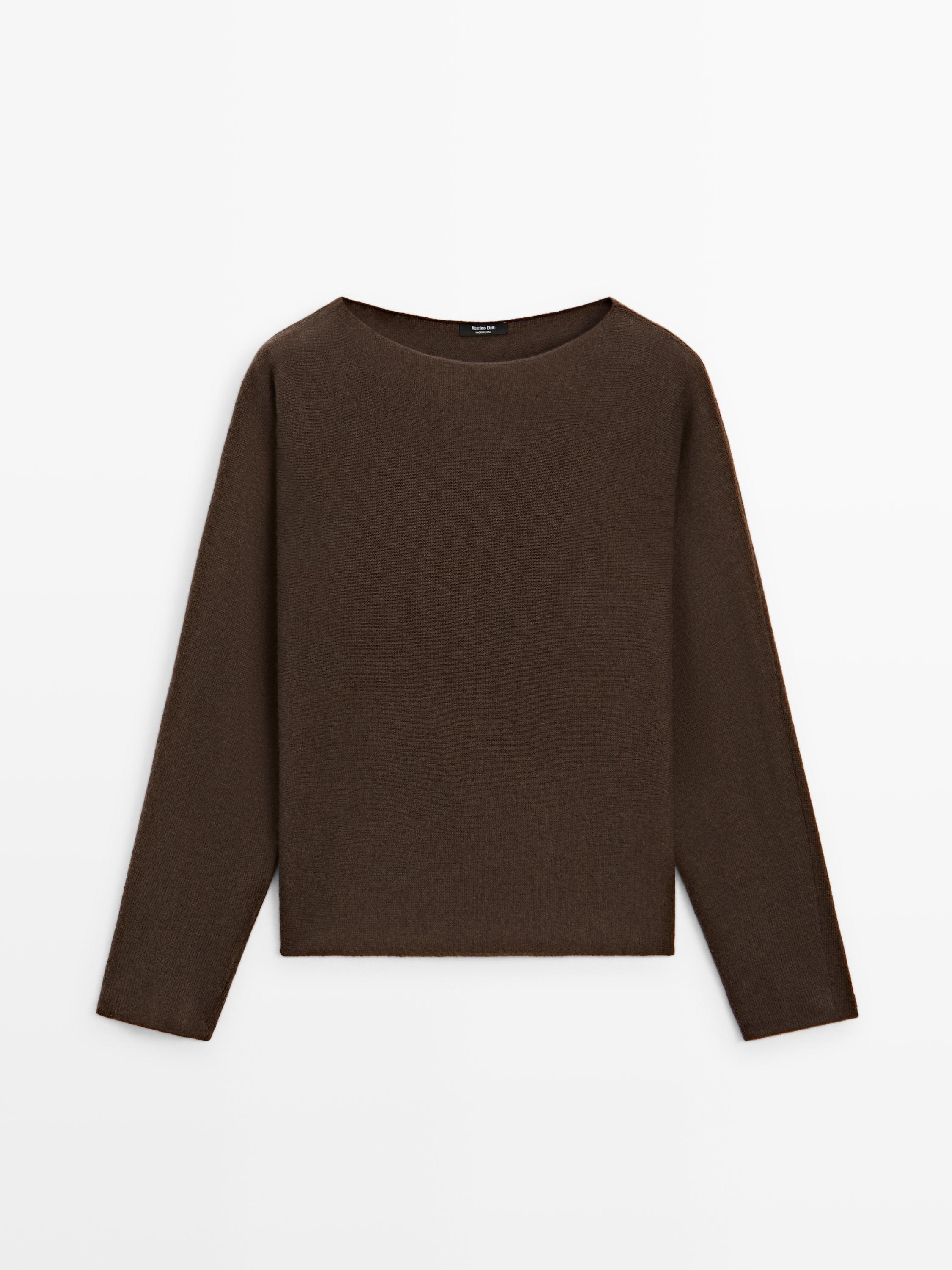 Boat neck knit sweater