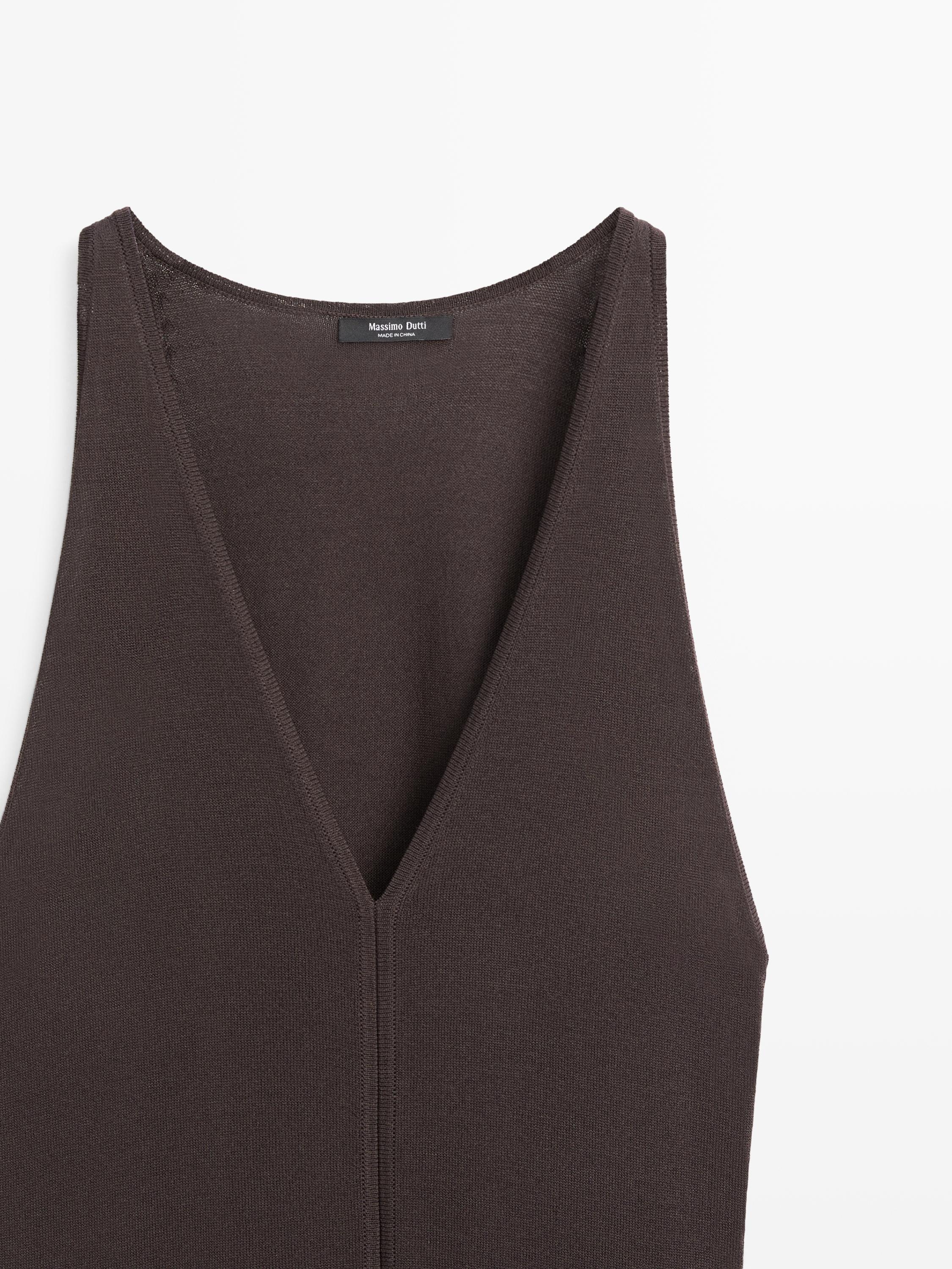 Flowing V-neck midi dress — BROWN