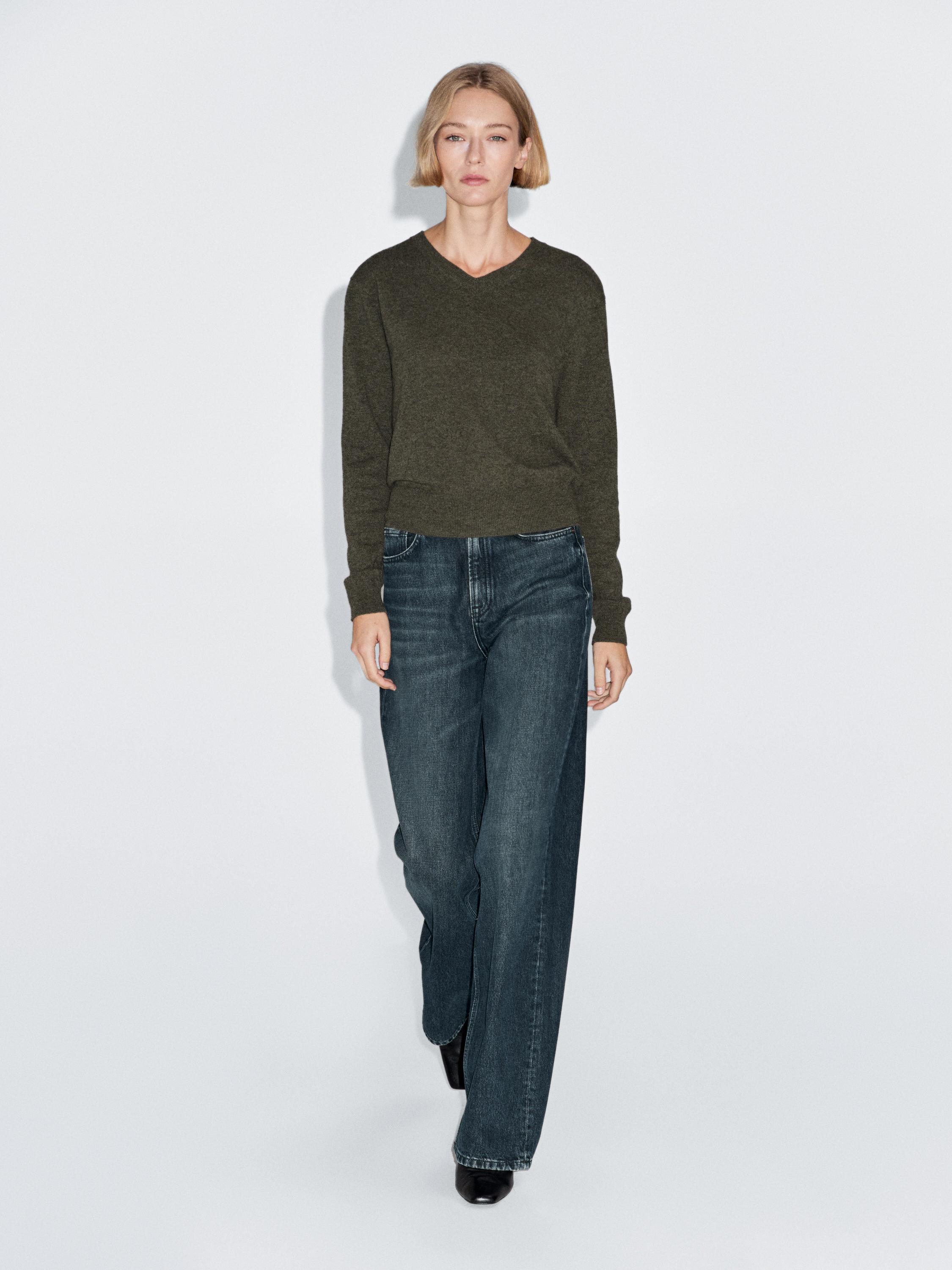 Wool blend knit V-neck sweater