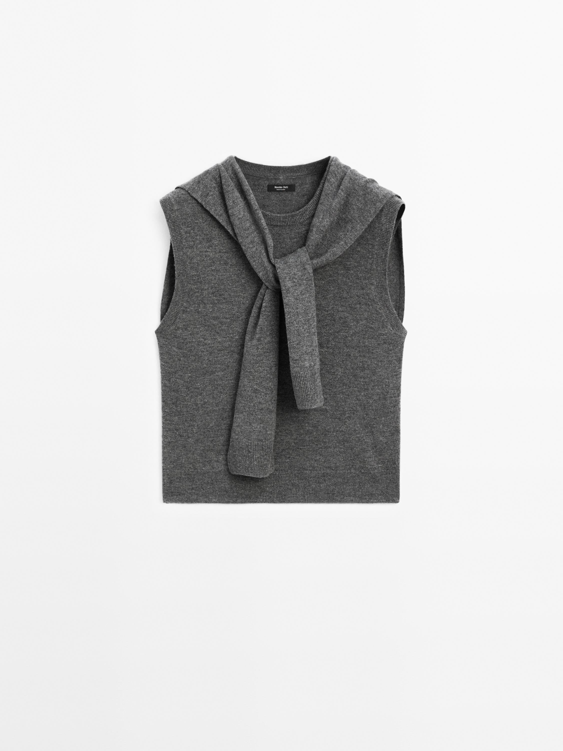 Wool blend vest with sweater
