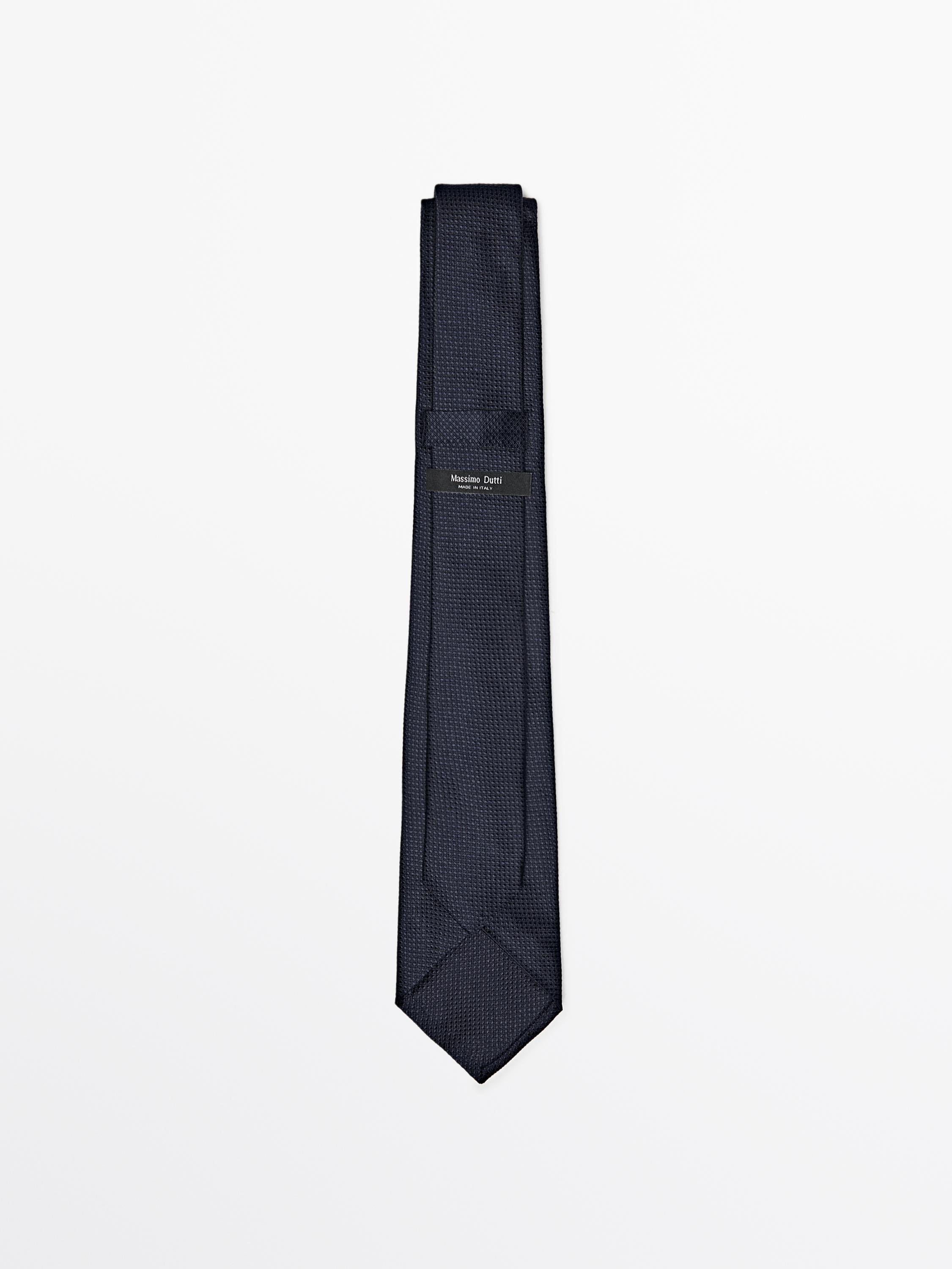 100% mulberry silk tie