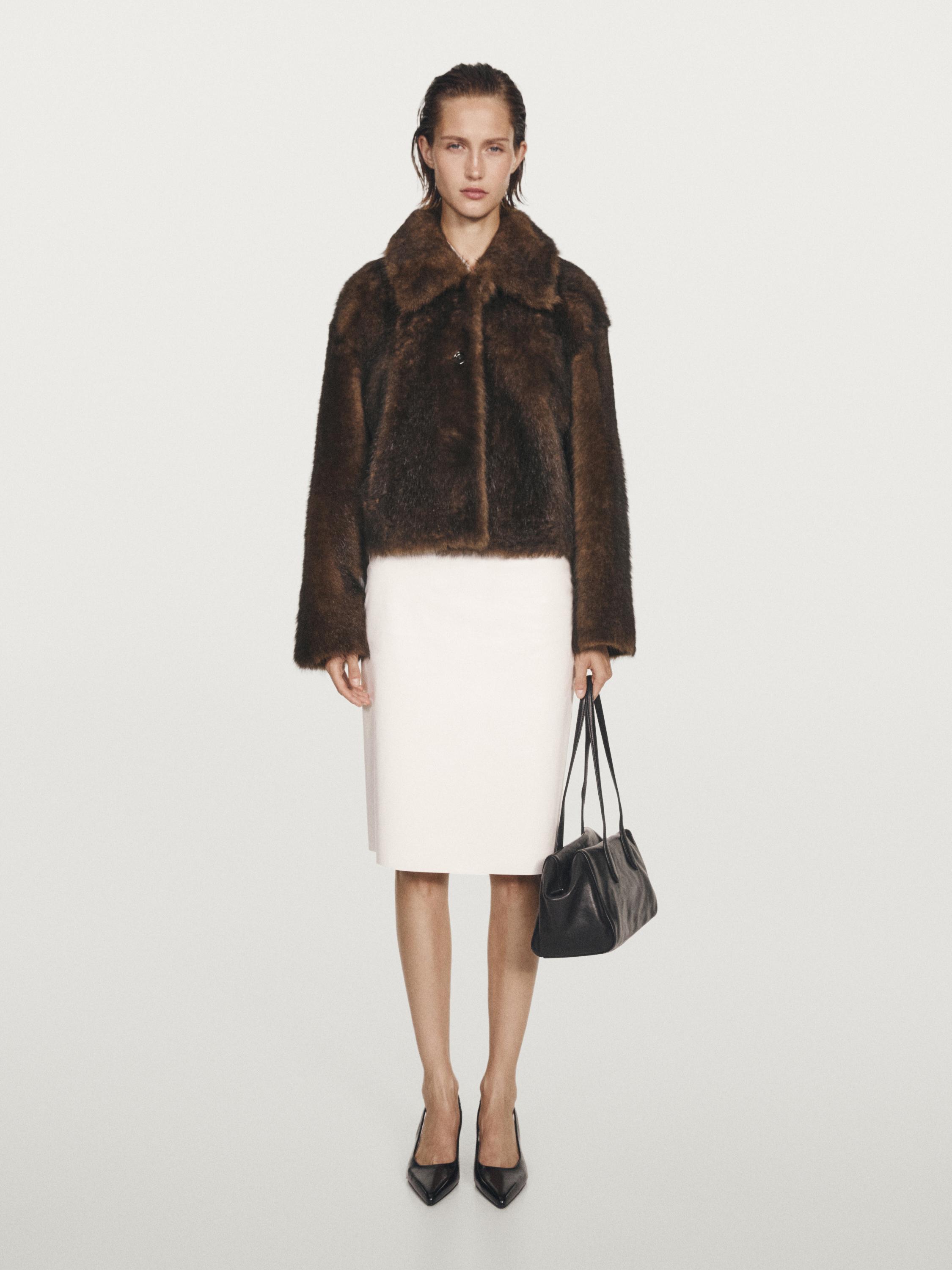 Short leather coat with fur — BROWN