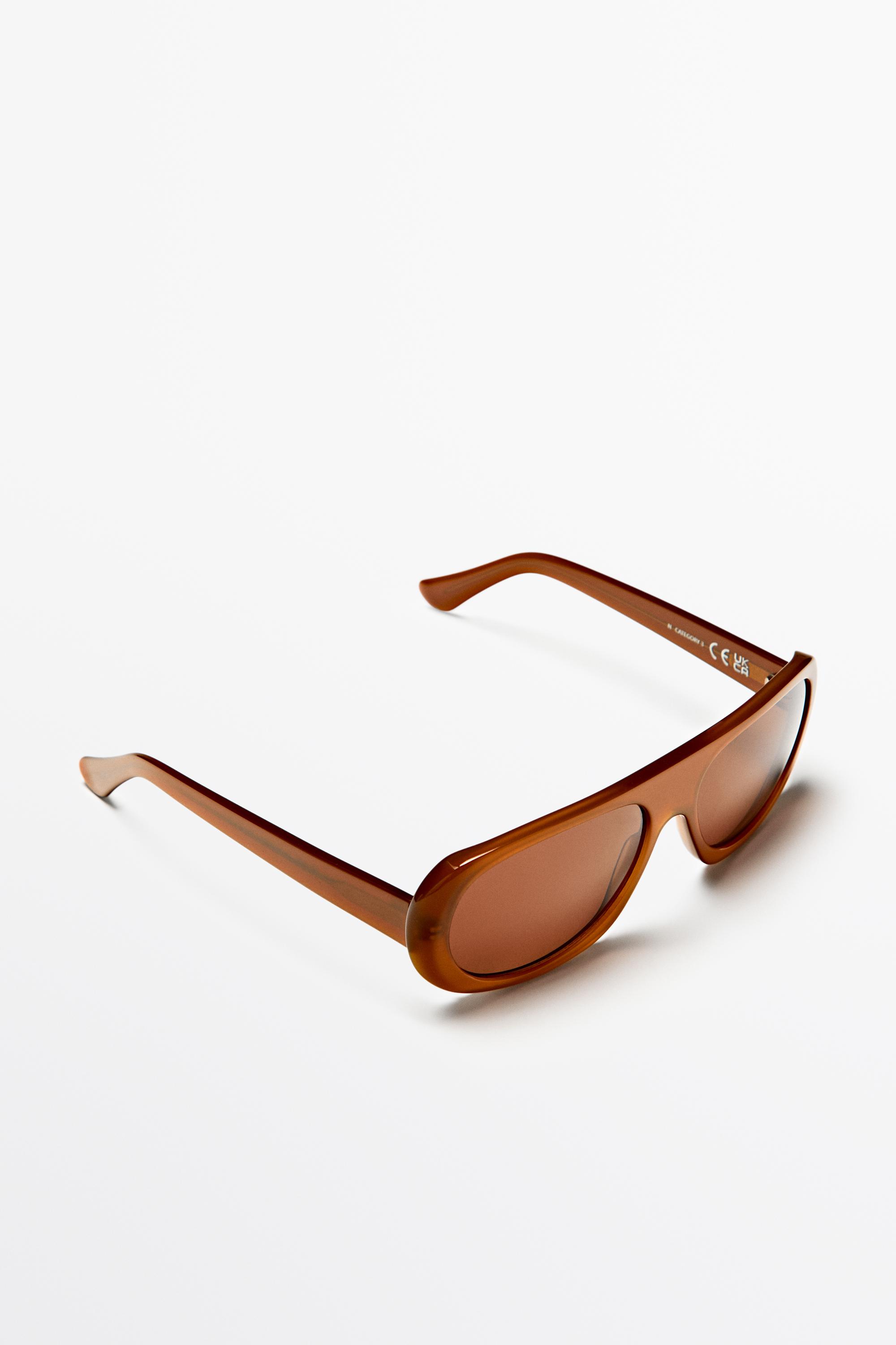 Wraparound sunglasses — Caramel