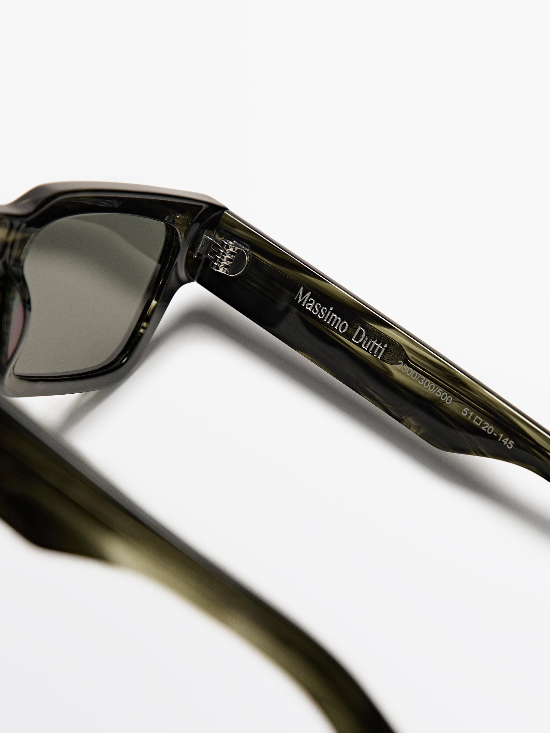 Rectangular sunglasses