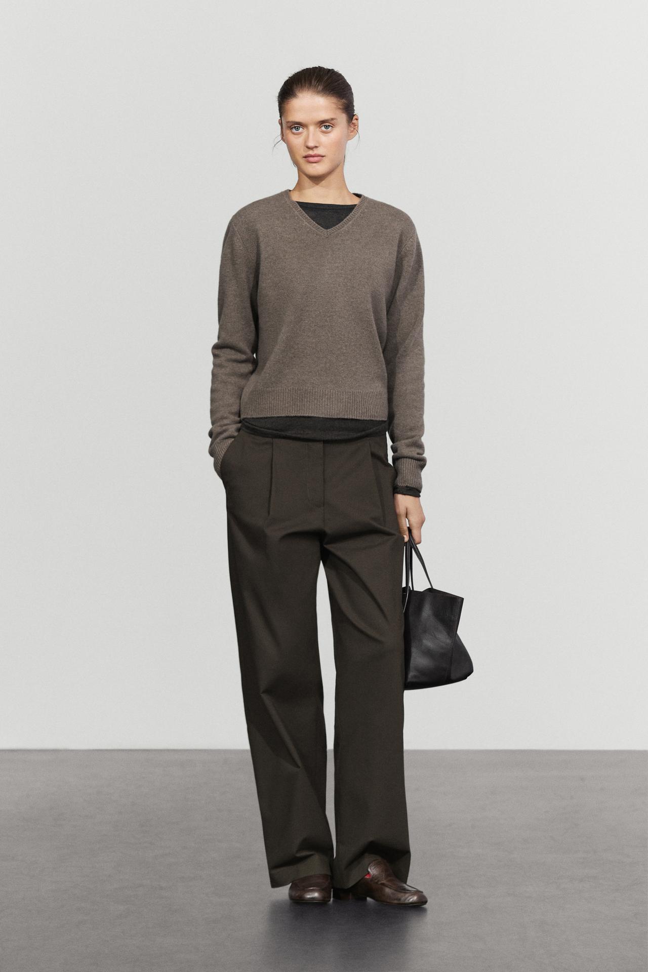 100% wool V-neck knit sweater — MOLE BROWN