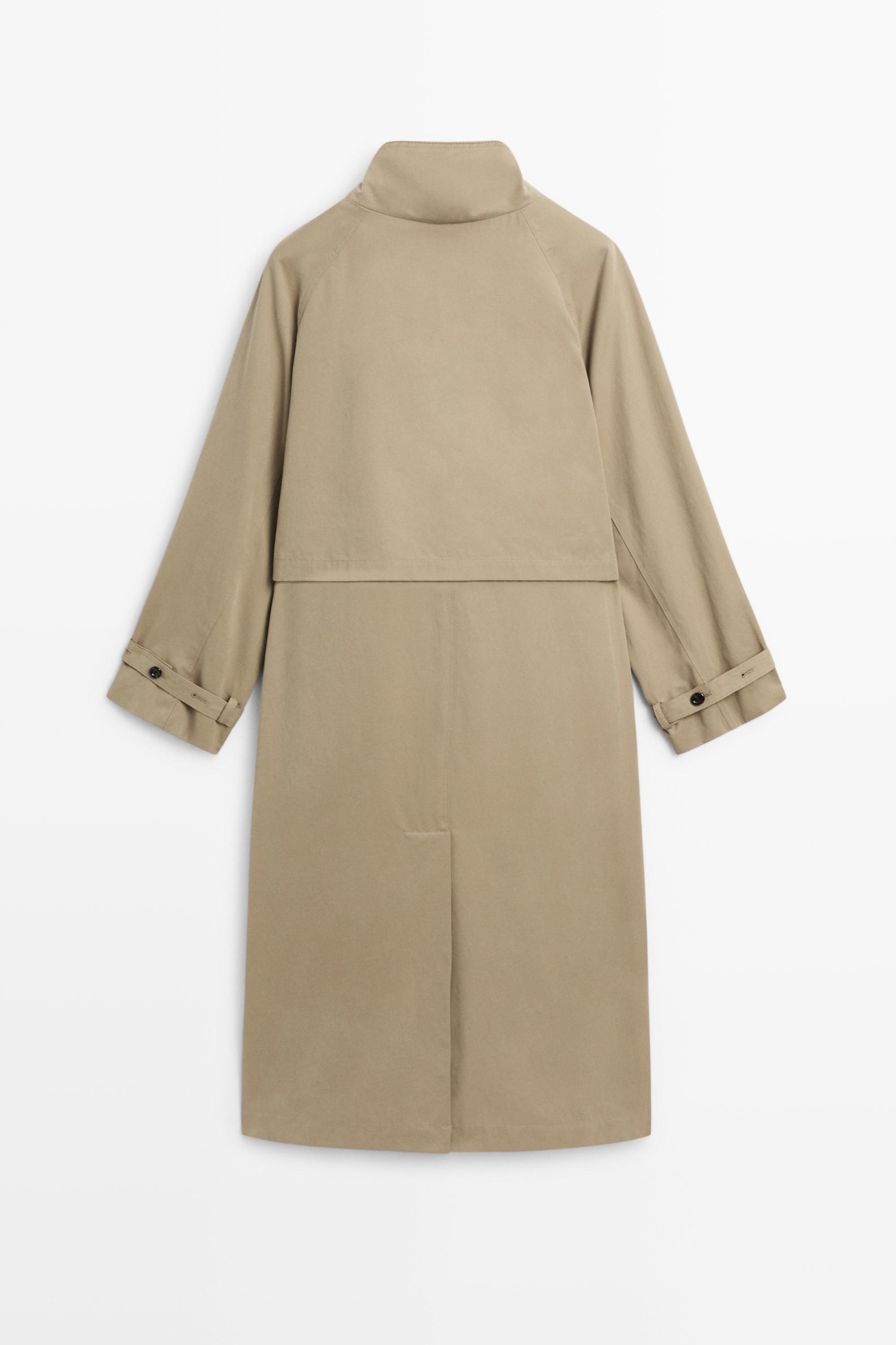 Long trench coat with buckle detail — Beige