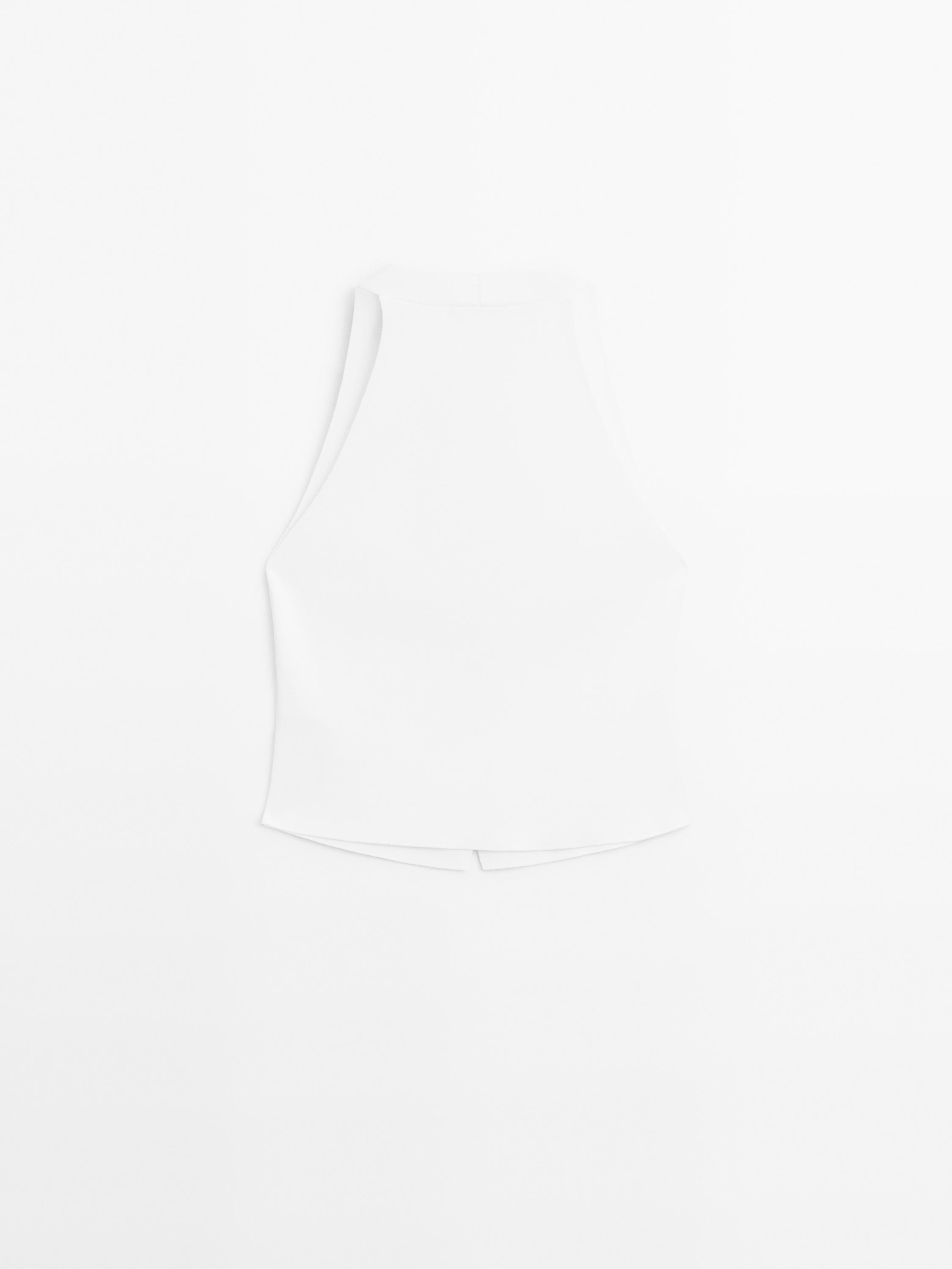 Knit waistcoat with contrast buttons