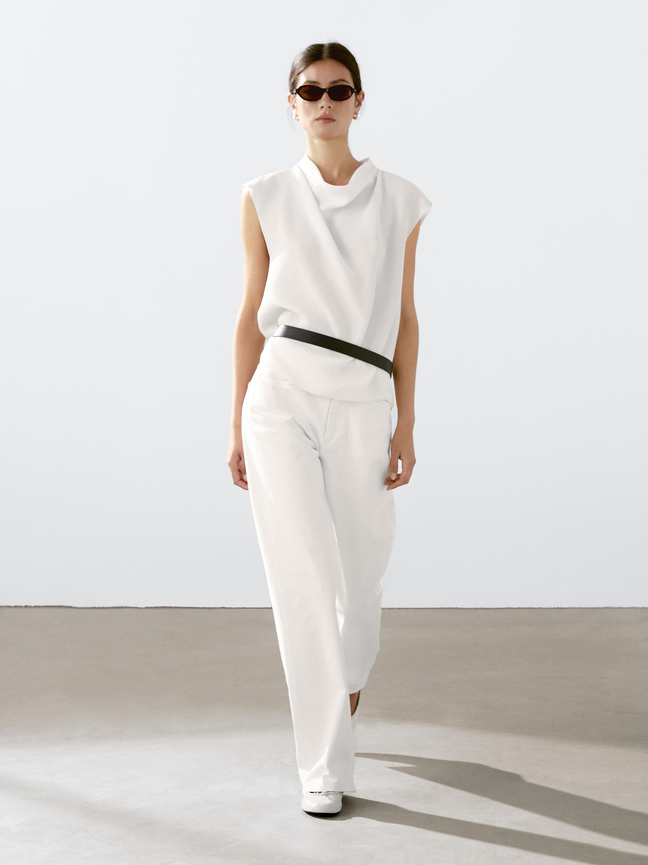 Blouse fluide à col drapé