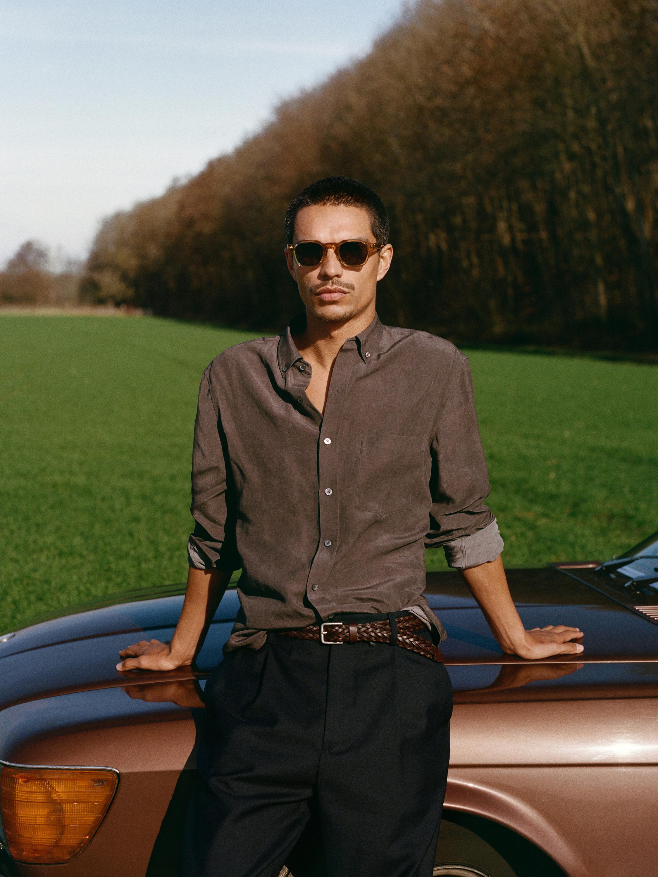 Flowing regular fit shirt with pocket — AUBERGINE