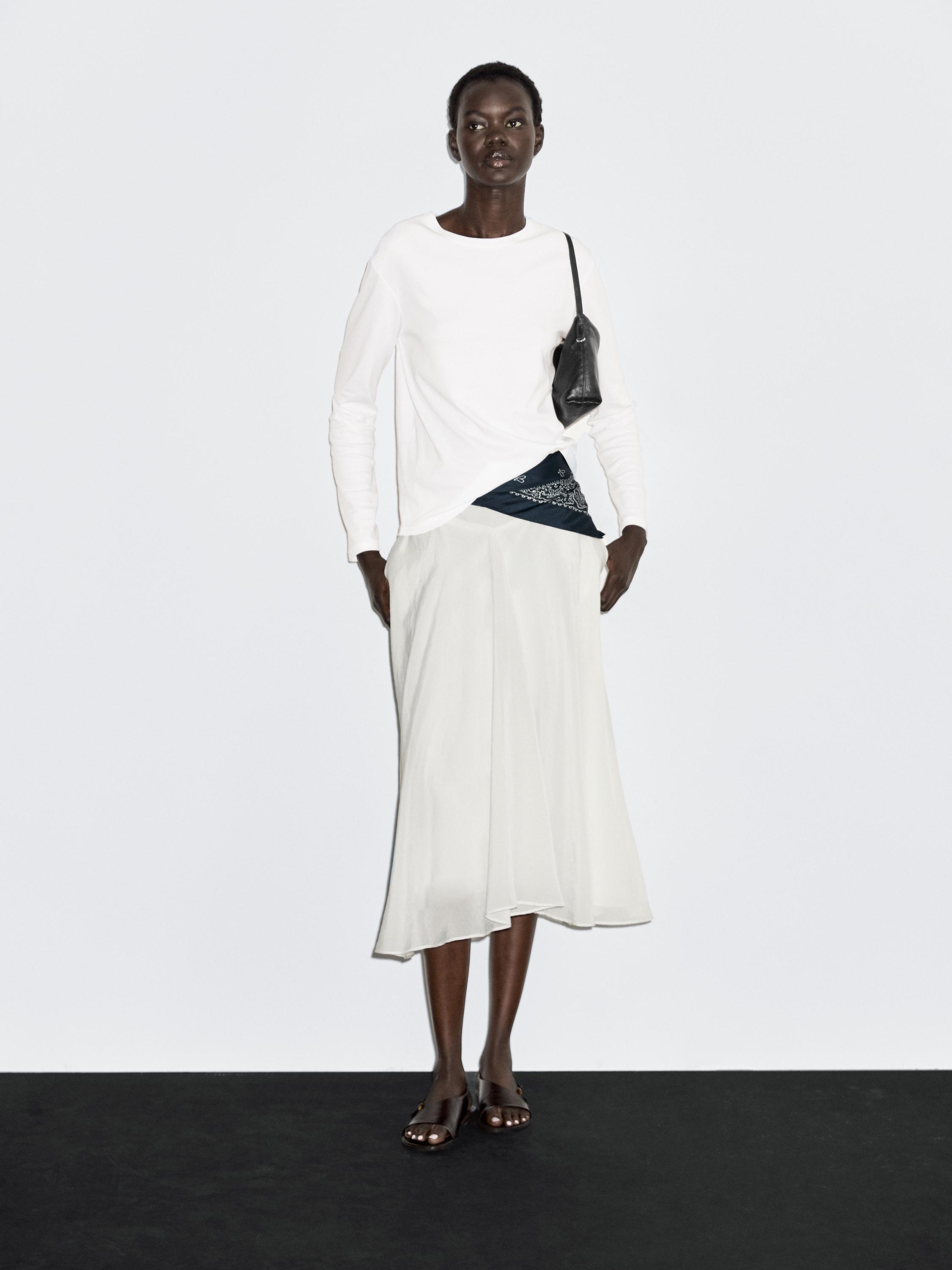 Long sleeve T-shirt with seam detail