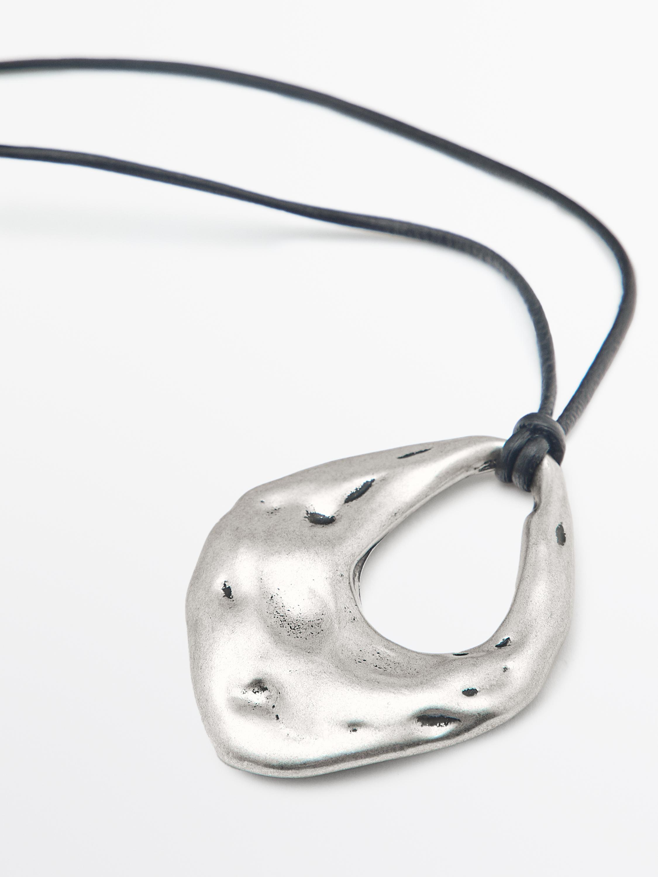 Підвісок асиметричної форми