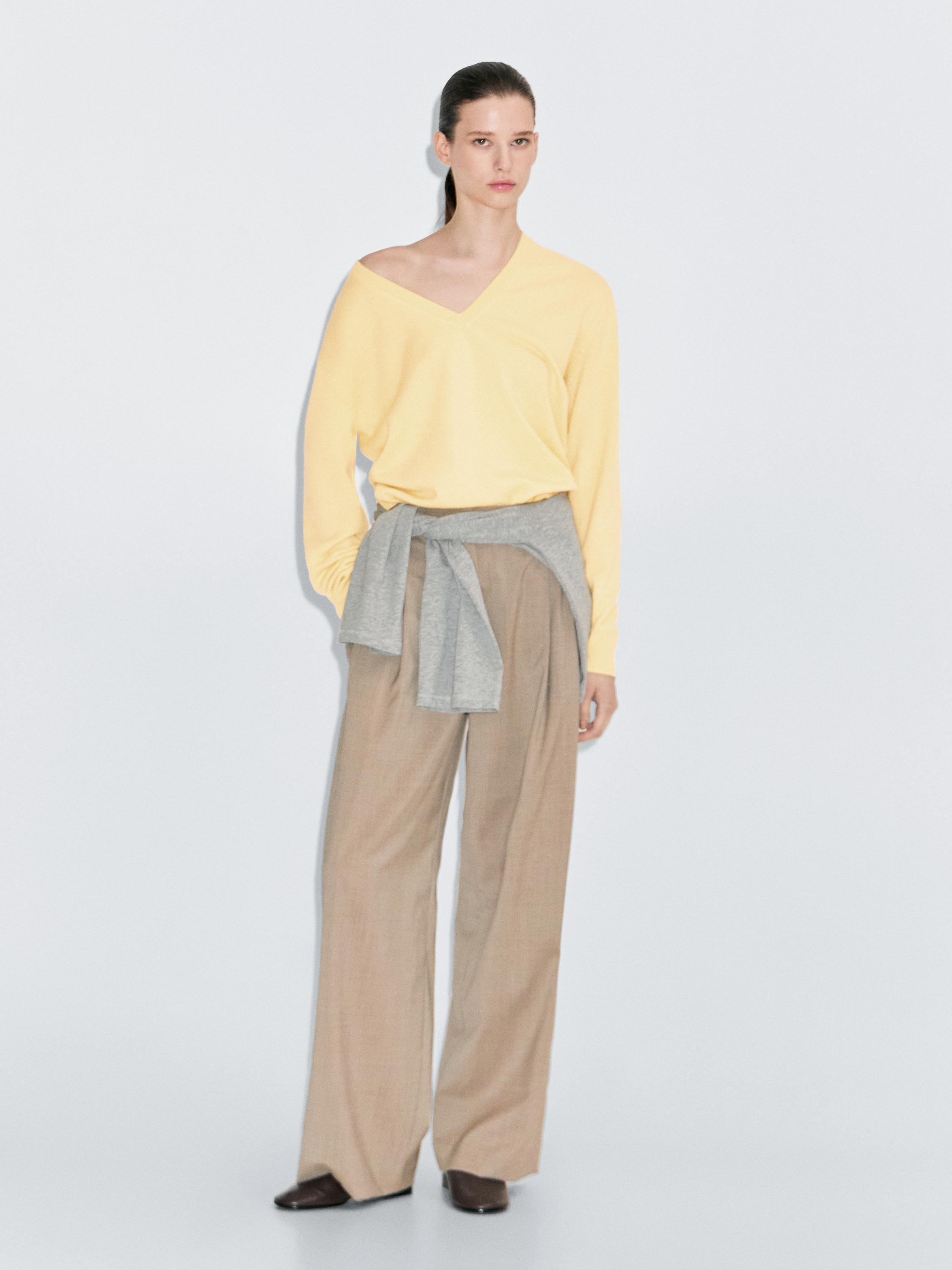 Maglia con scollo a v profondo in misto lana