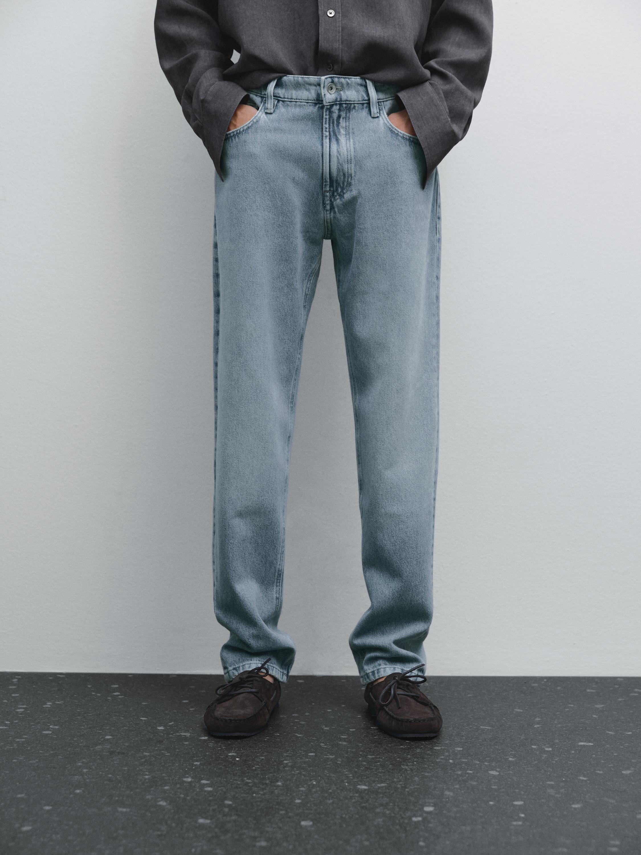 Tapered fit jeans