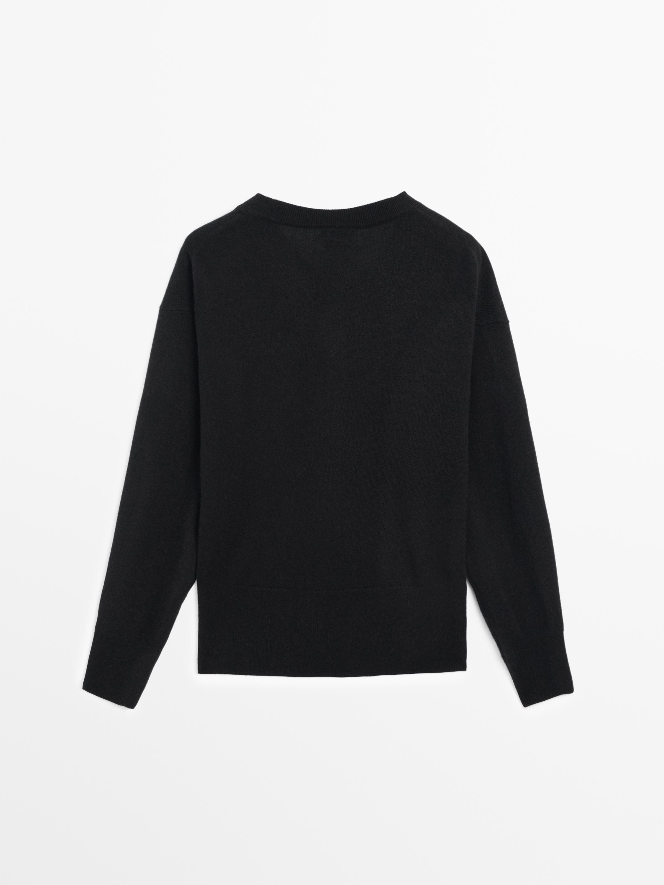 Knit 100% cashmere V-neck sweater