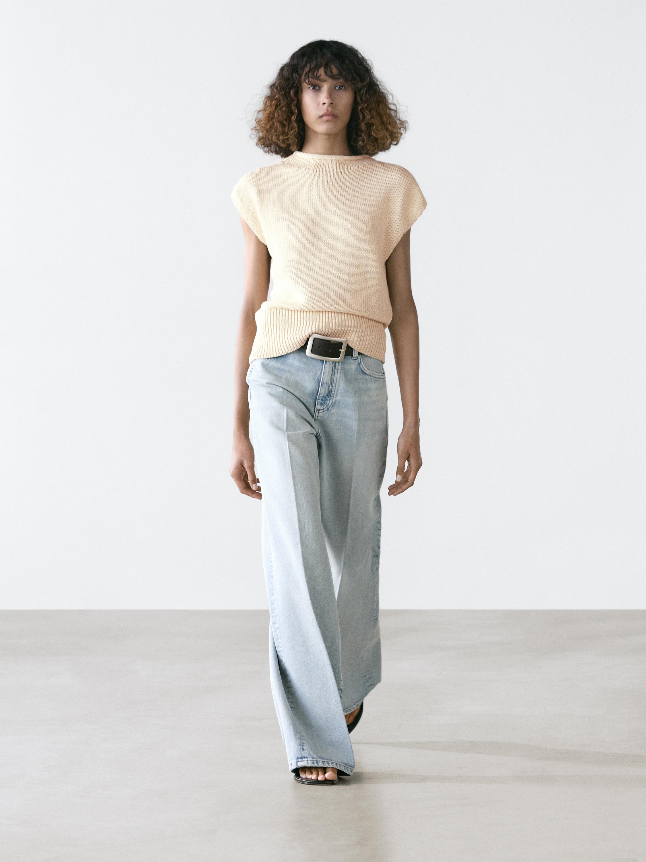 Cotton blend knit vest — CREAM