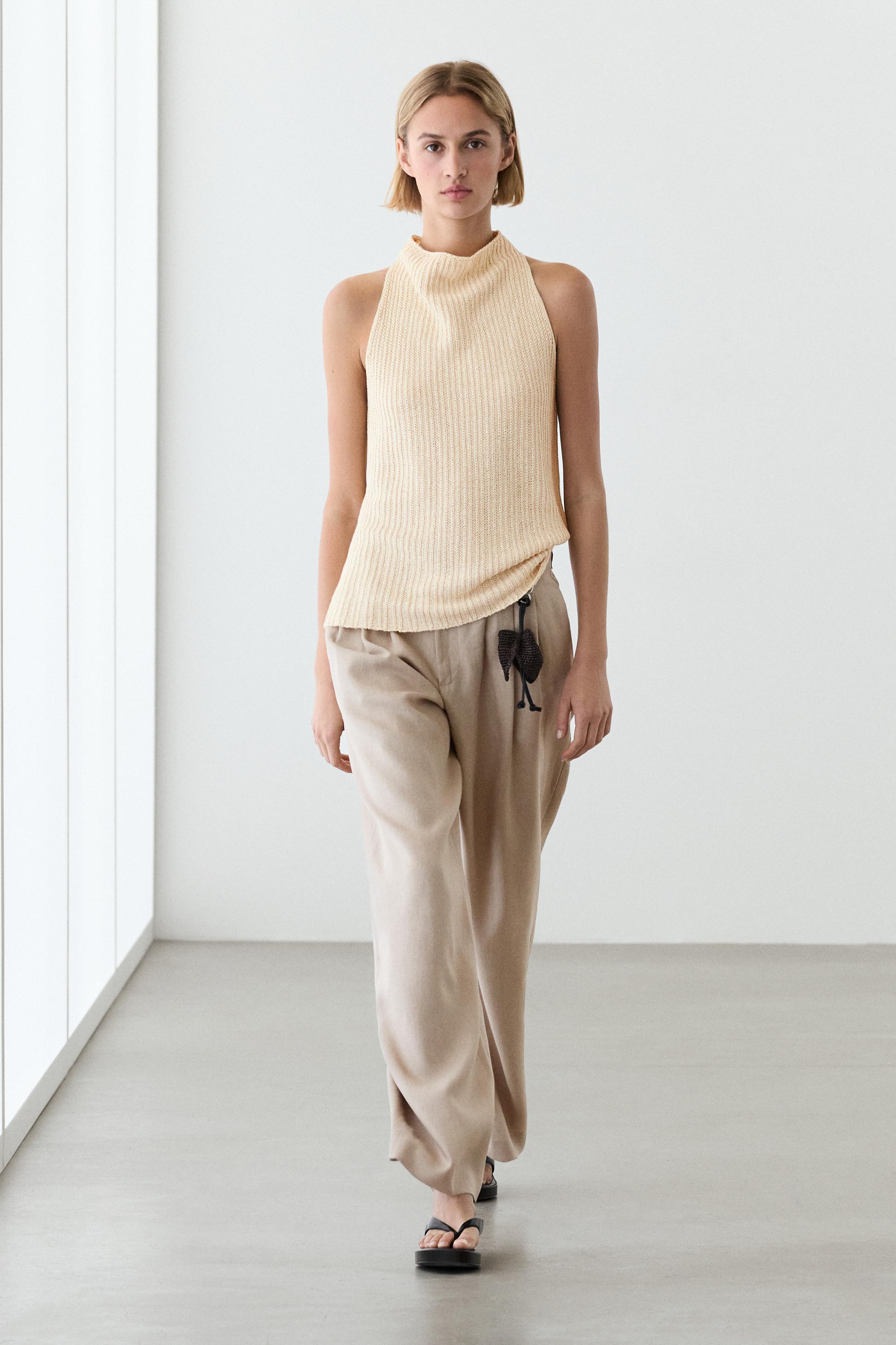 Wide-leg pleated linen trousers — STONE