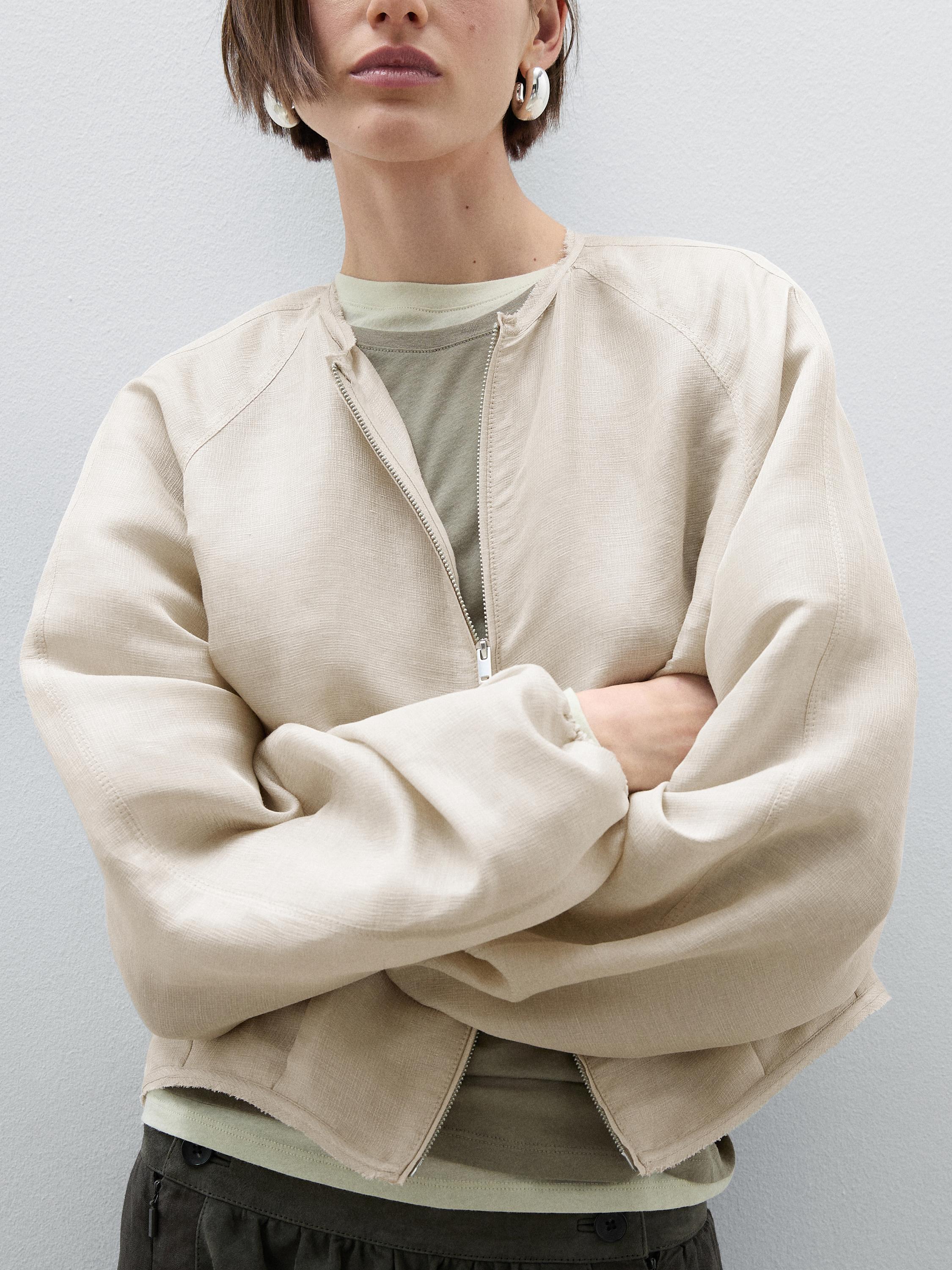★ Massimo Dutti★ Ripped bomber jacket in linen and silk 0 Frayed linen and silk bomber jacket · Beige, Sand Brown