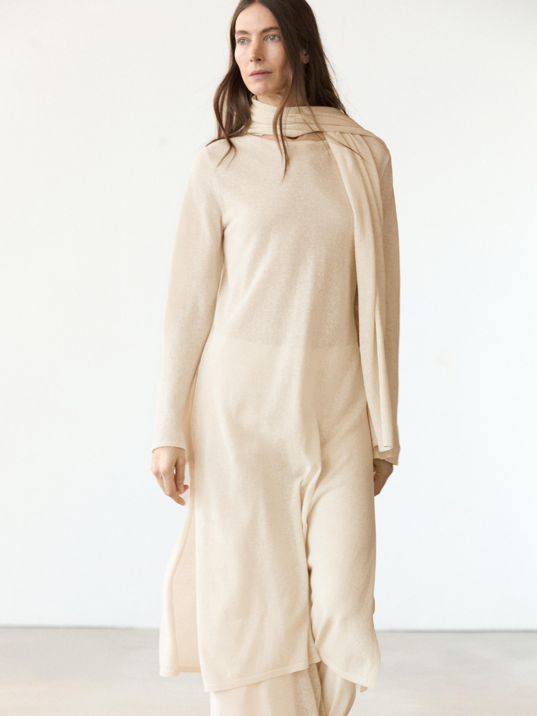 Total look flowing tunic dress — Vanilla
