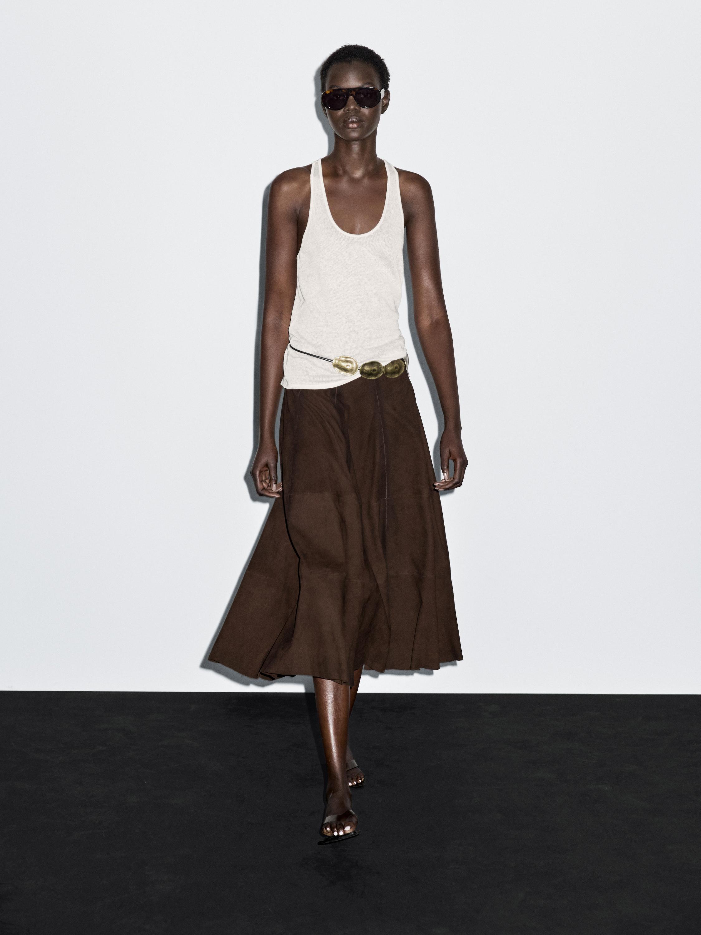 Jupe midi ample en cuir finition daim