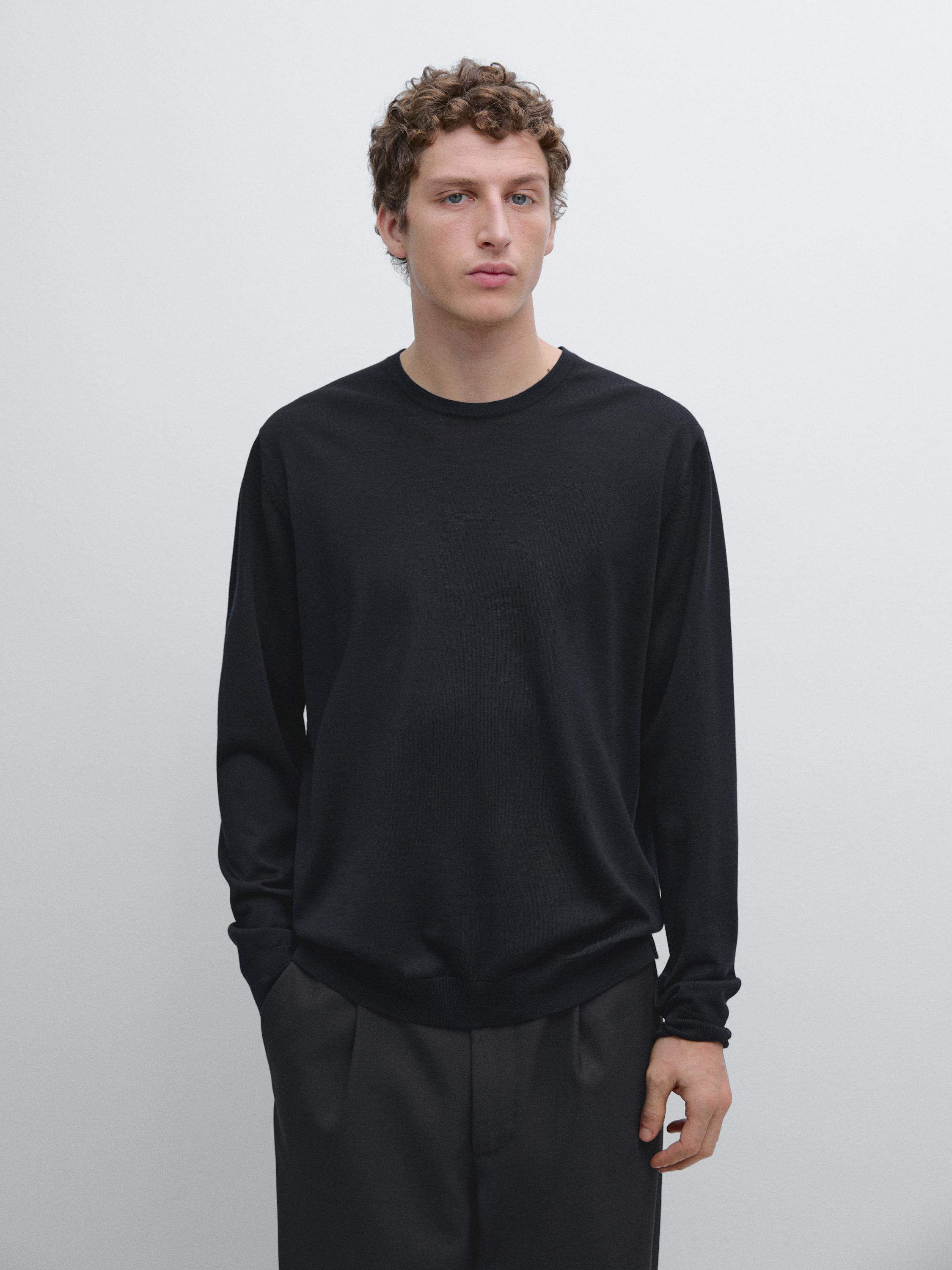 100% merino wool knit sweater — NAVY BLUE