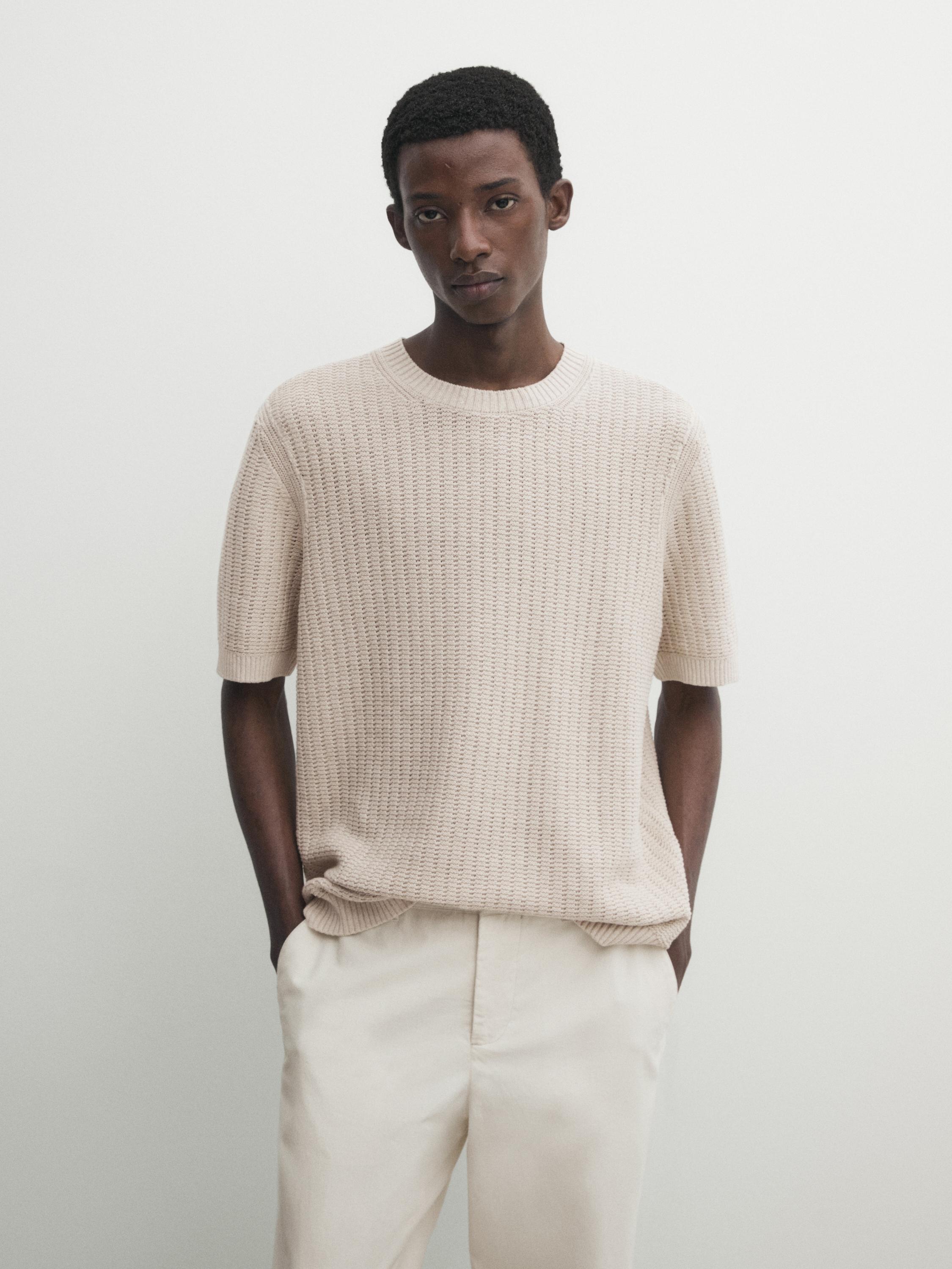 تيشرت محاك من القطن والكتان المخلوط