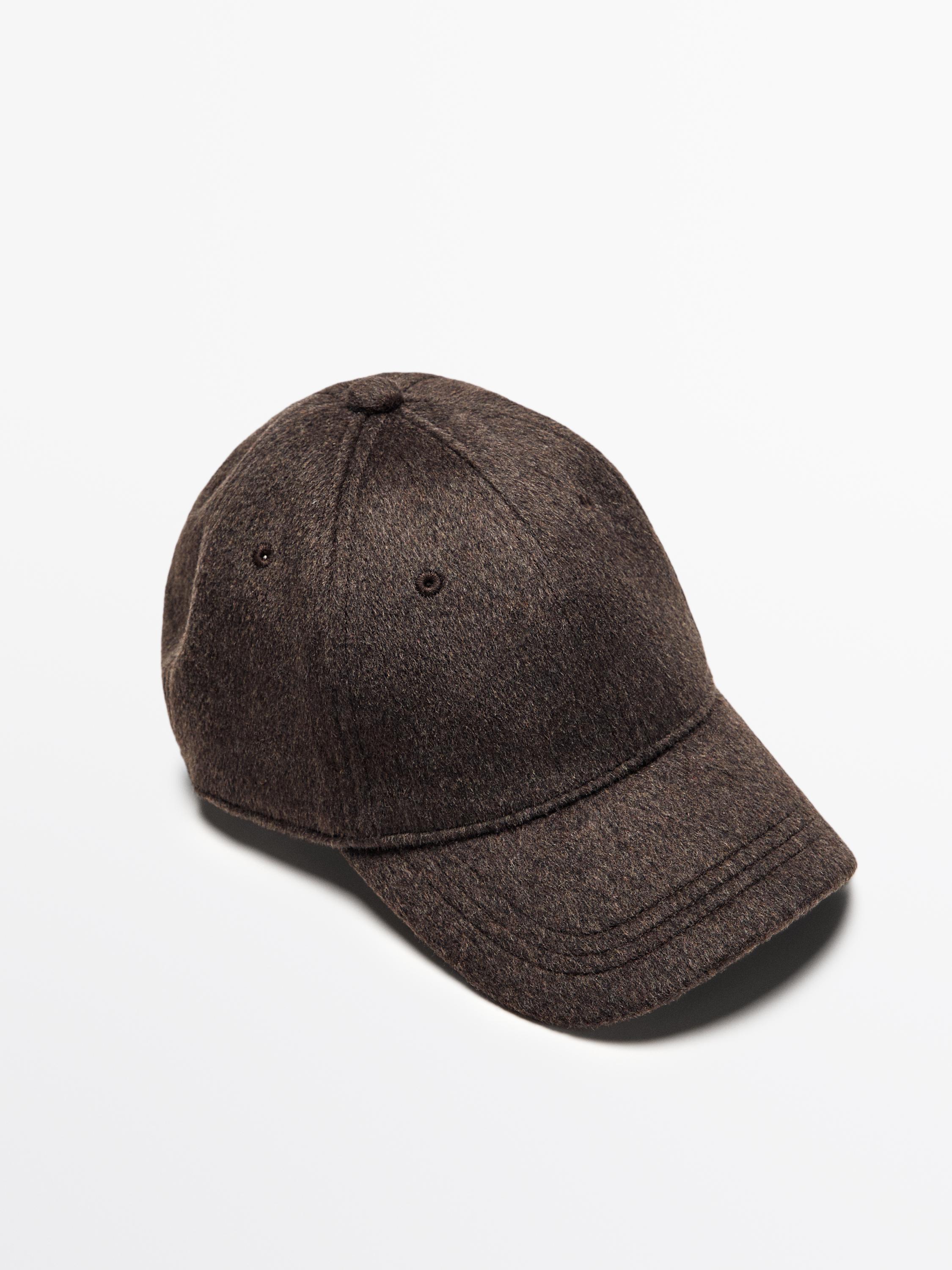 Кепка из рельефного фетра