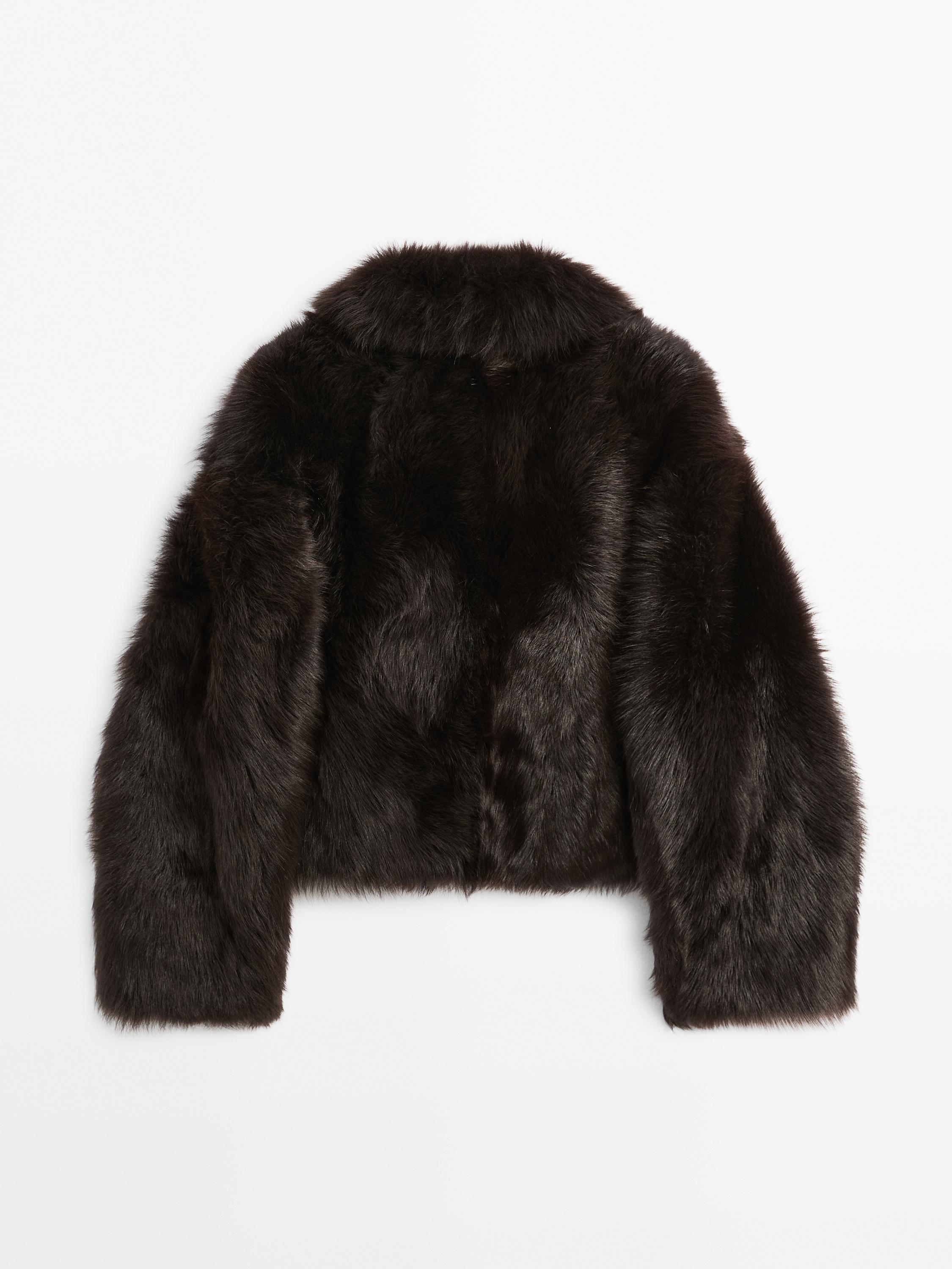 Short leather jacket with fur — BROWN