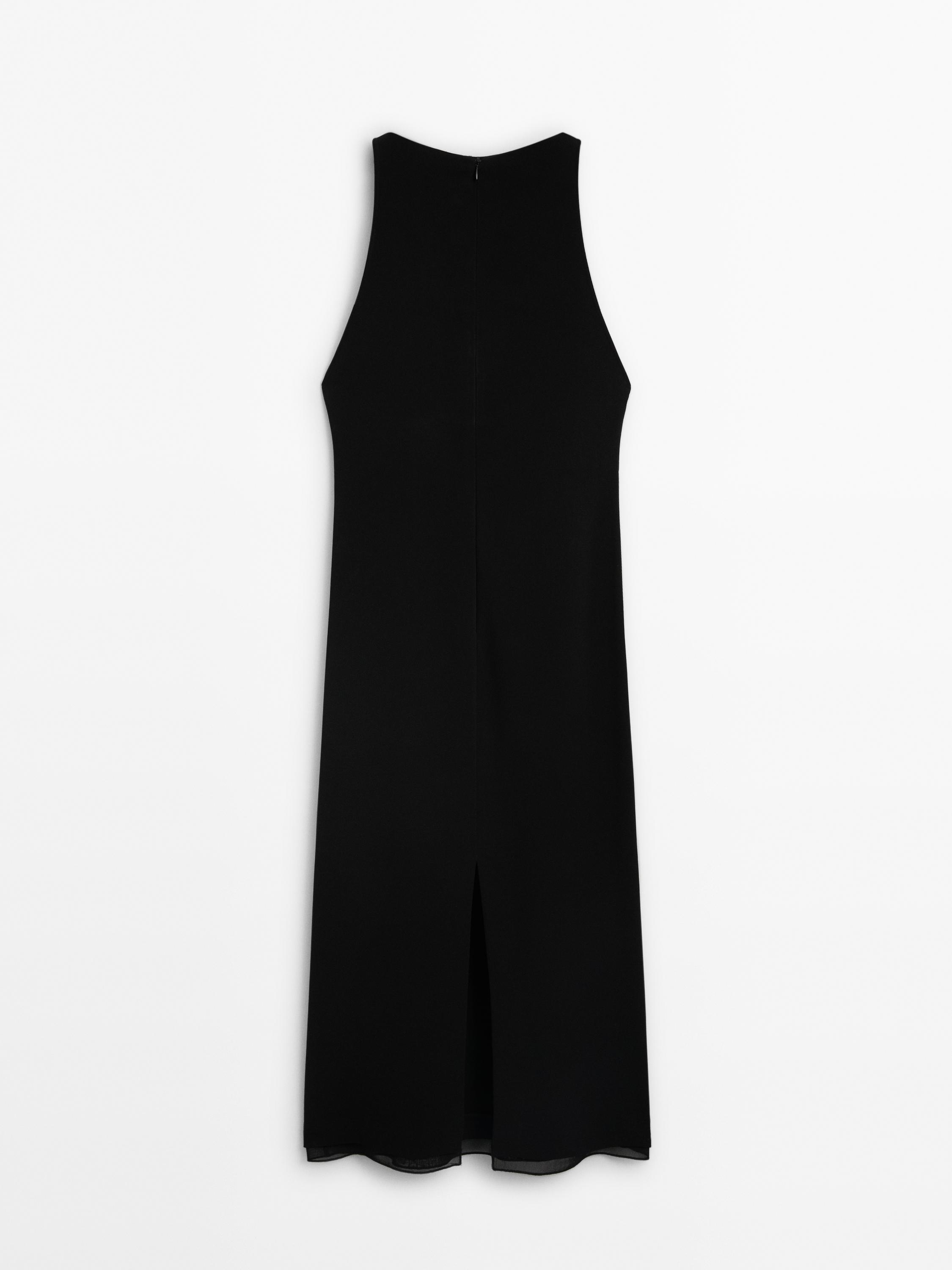 Vestido midi com decote redondo