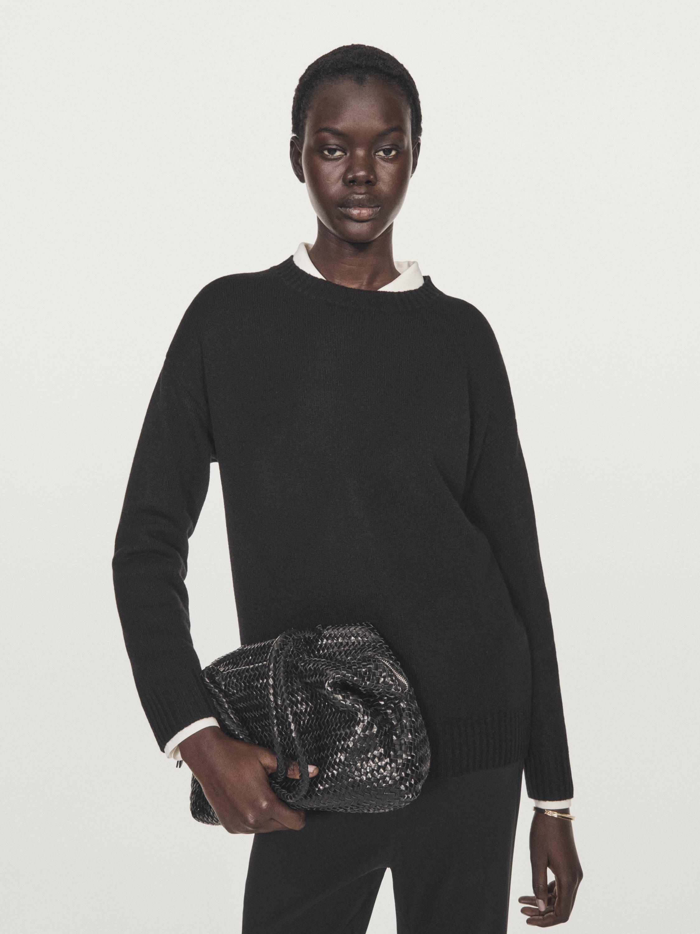 Flared trousers with pocket — BLACK