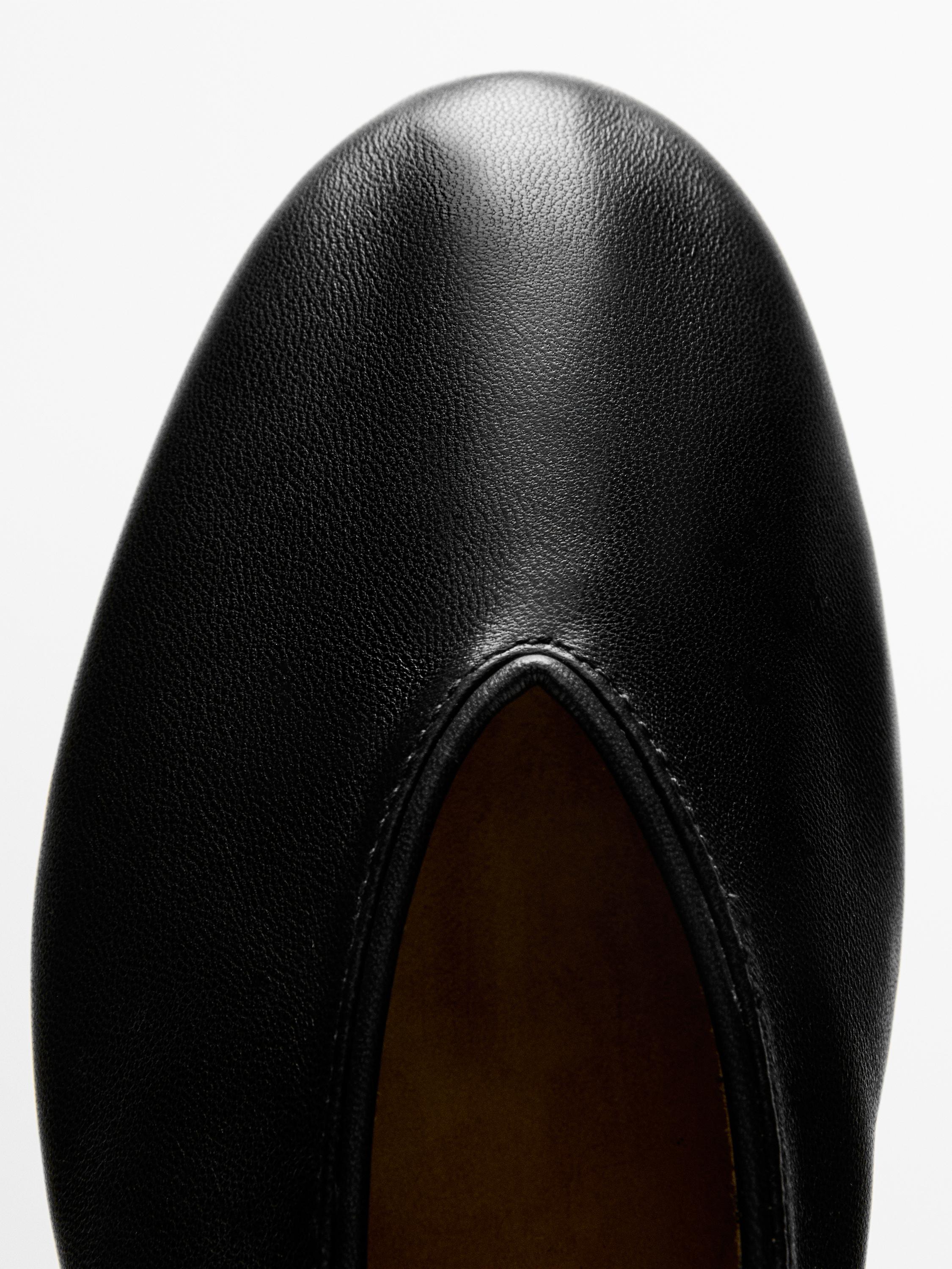 Soft leather ballerinas — BLACK