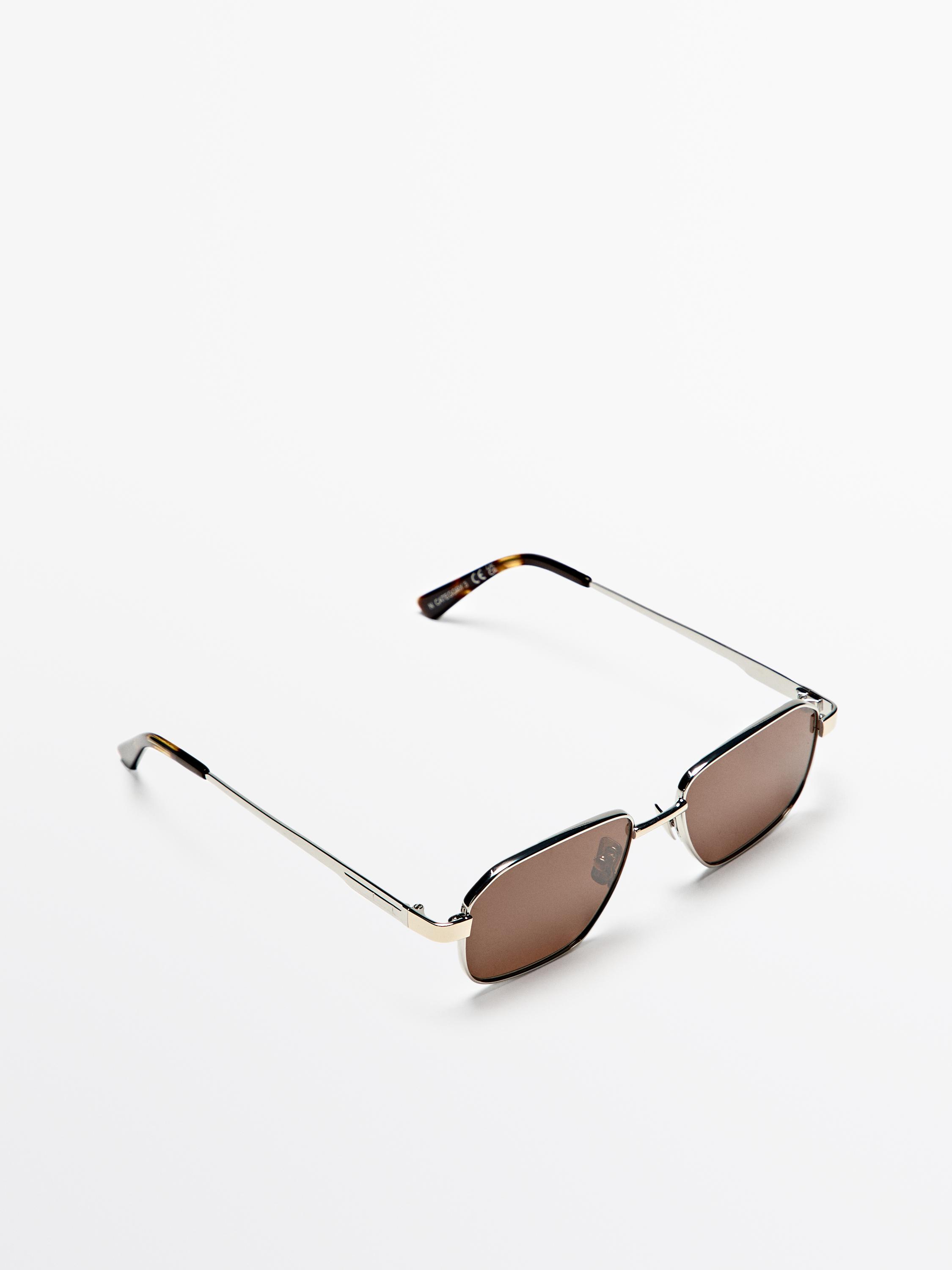 Sonnenbrille mit Metallgestell