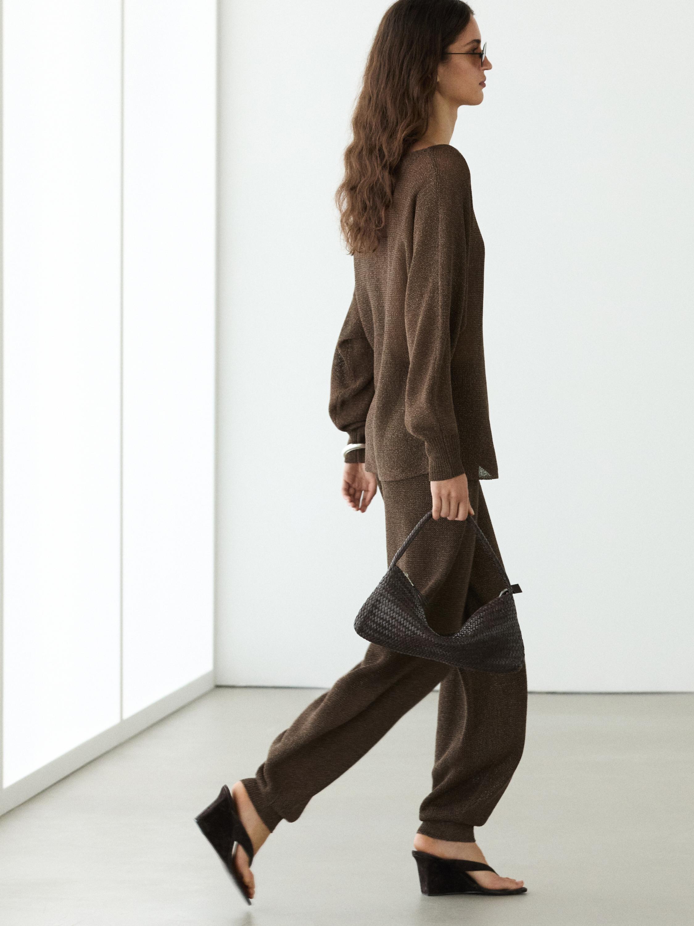 Total look balloon fit knit trousers — BROWN
