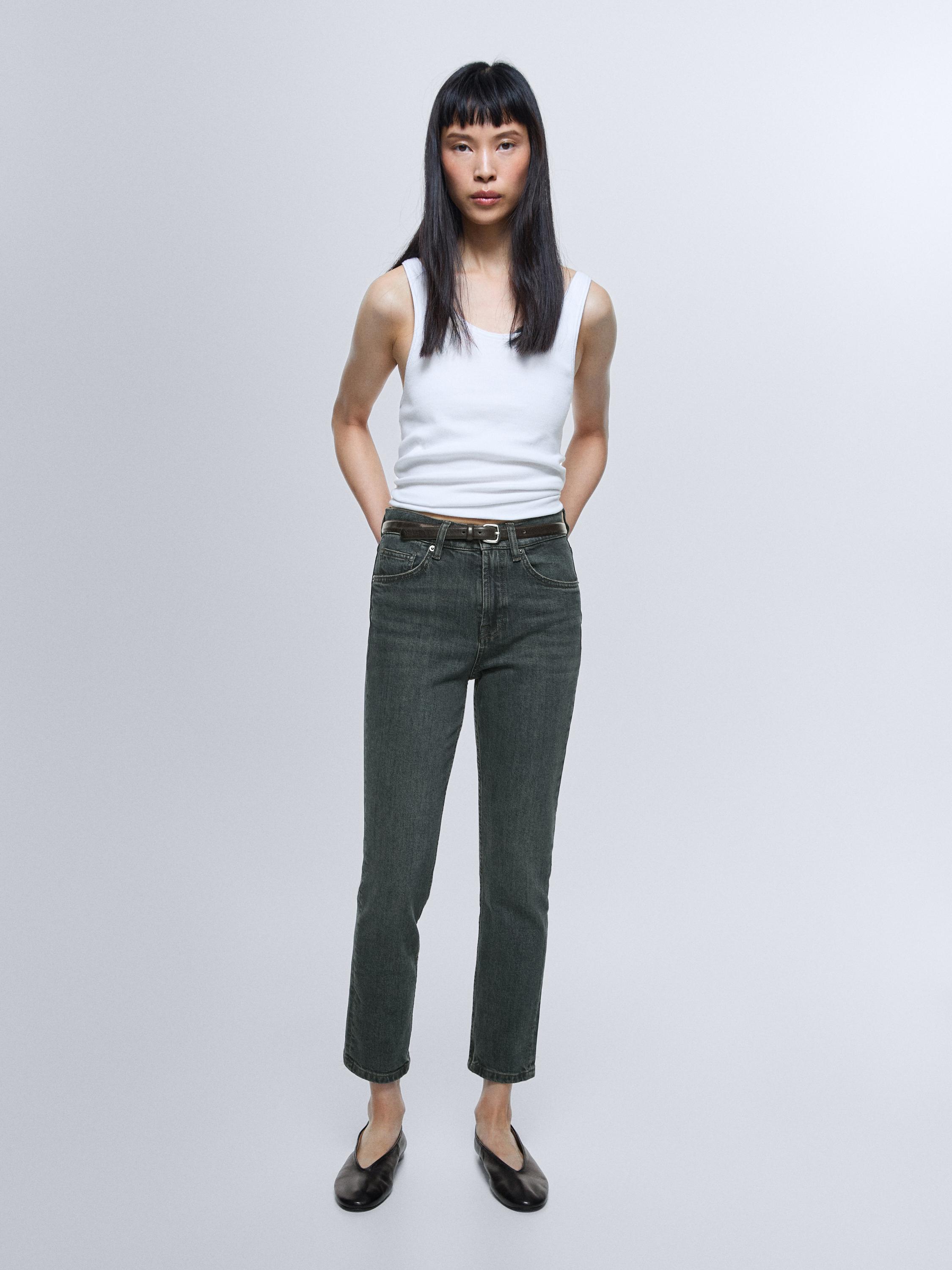 Mid-rise cropped slim fit jeans