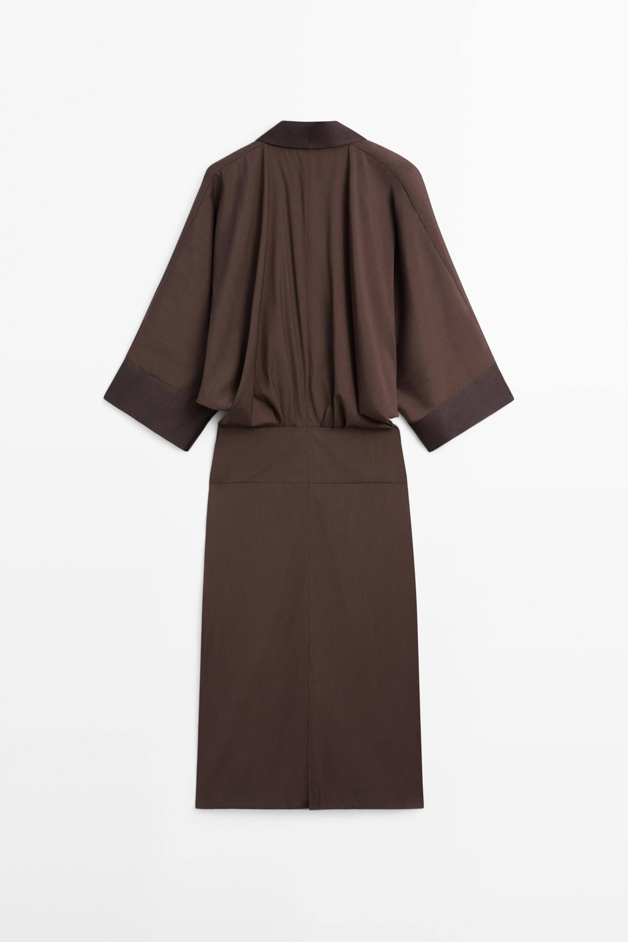 Long sleeve dress with gathered detail — Chocolate