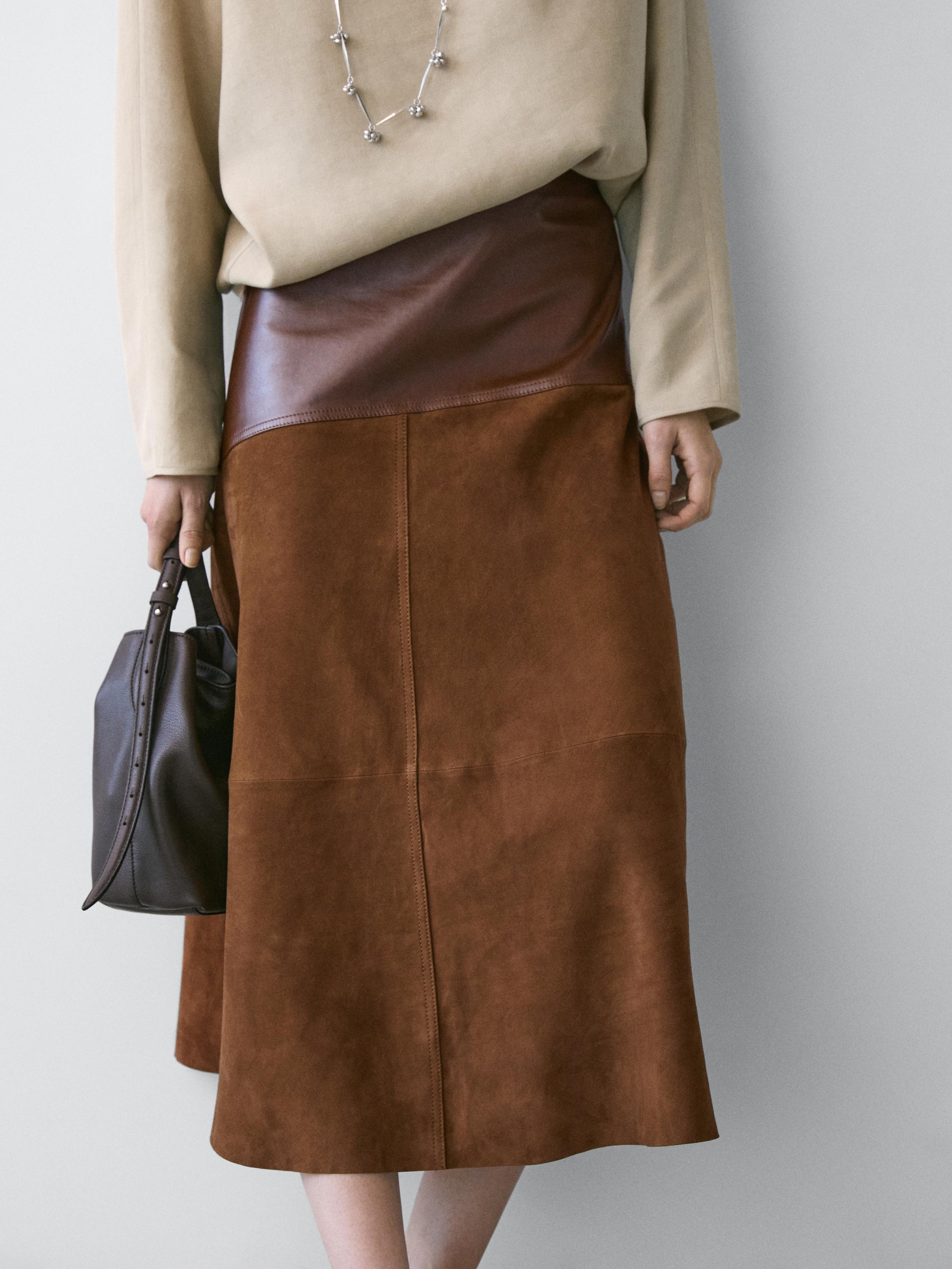 Flowing boat neck shirt — BEIGE