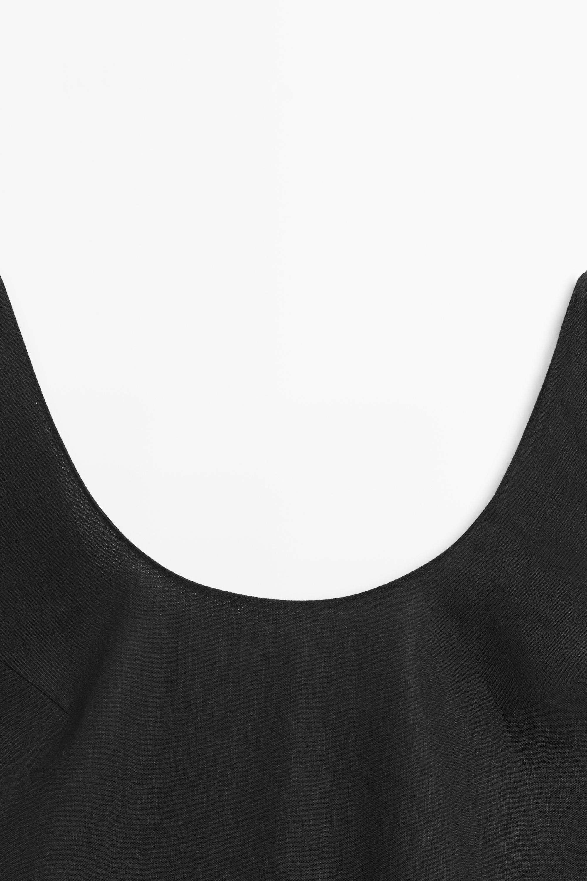 Flowing round neck midi dress — BLACK