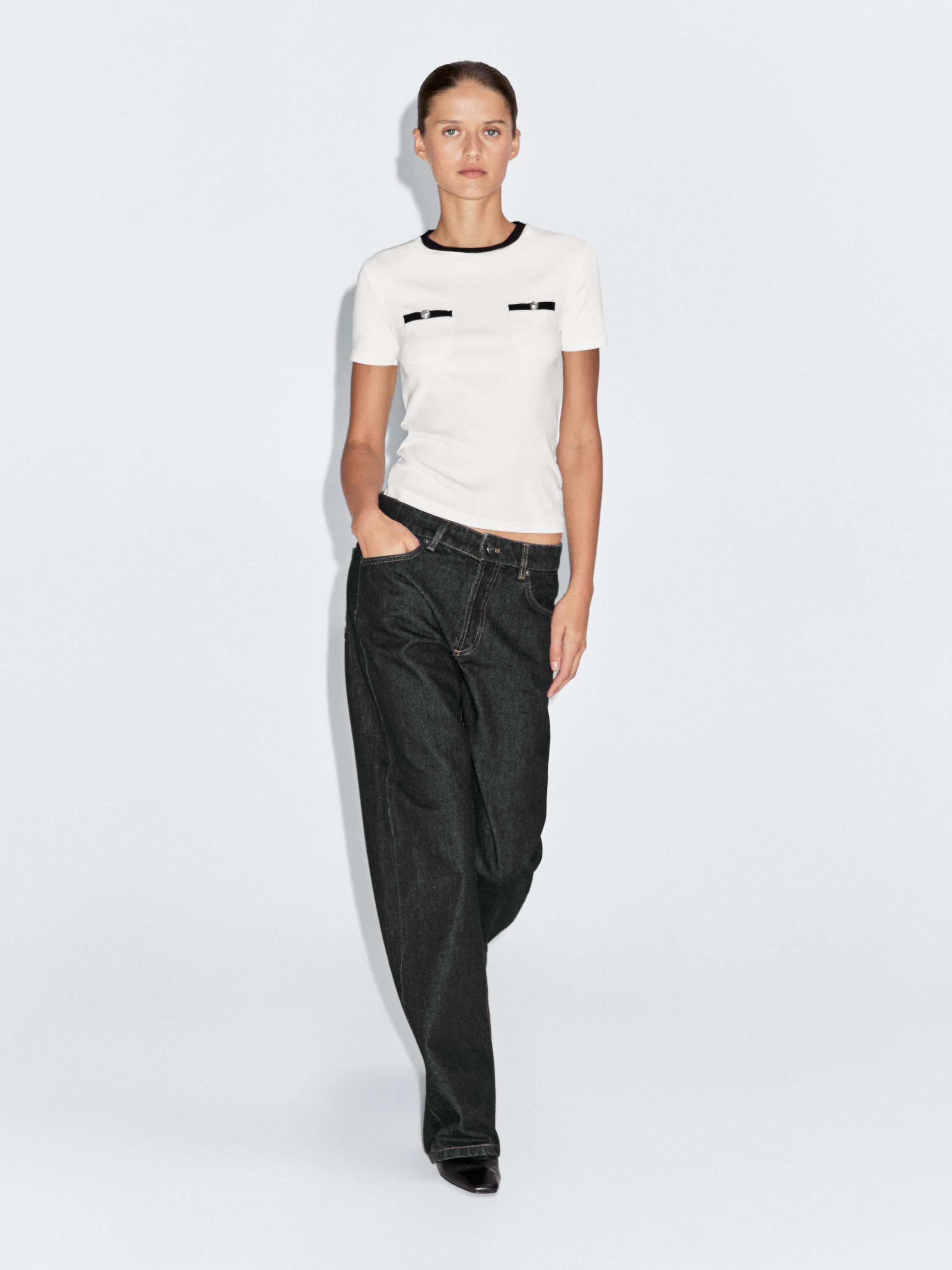 Short sleeve T-shirt with pocket details