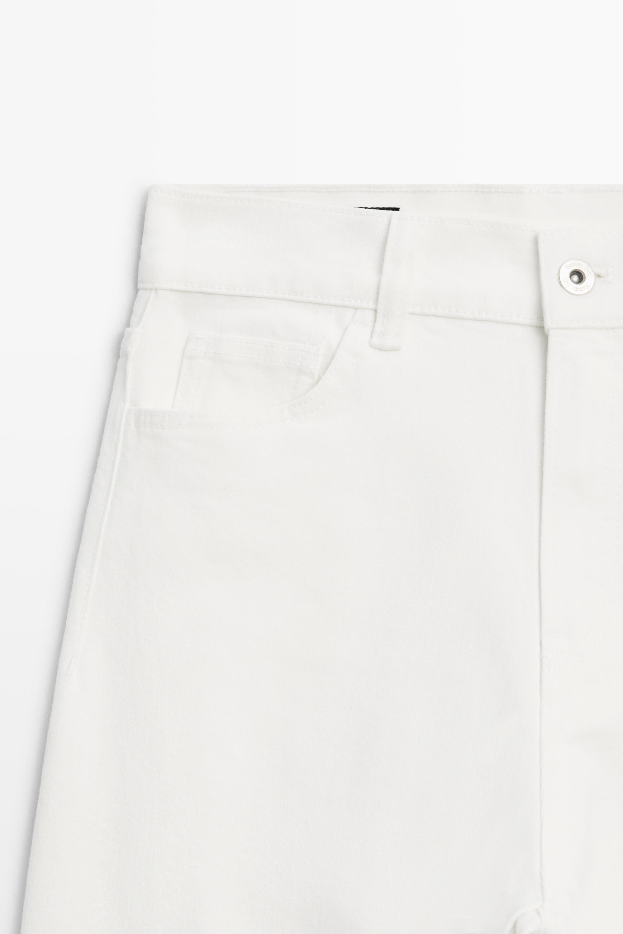 Mid-rise capri jeans with turn-up hems — Off white